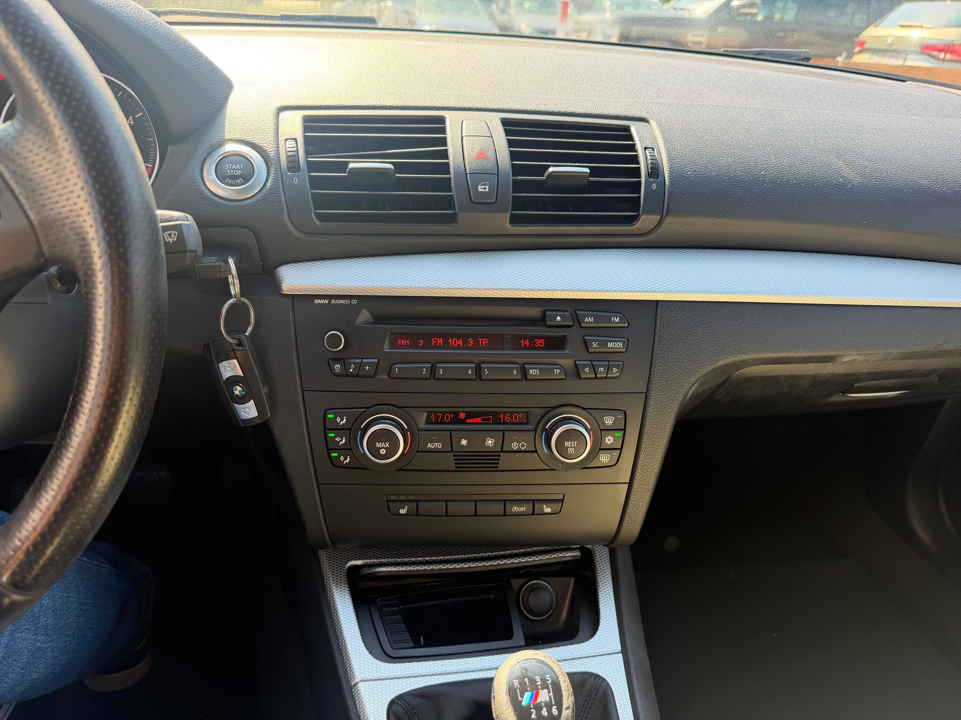 BMW 123d-image-7