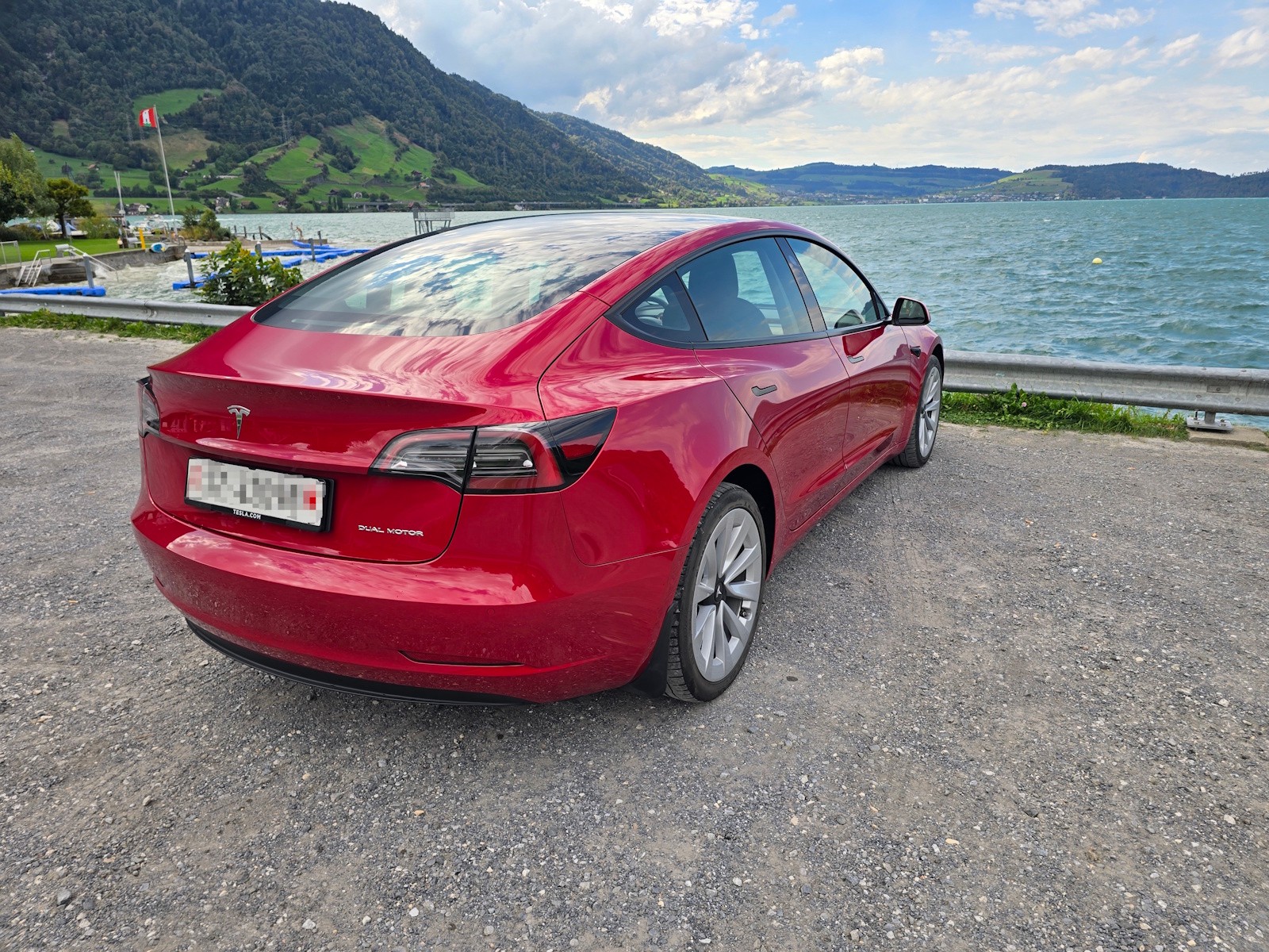 TESLA Long Range Dual Motor AWD-image-4