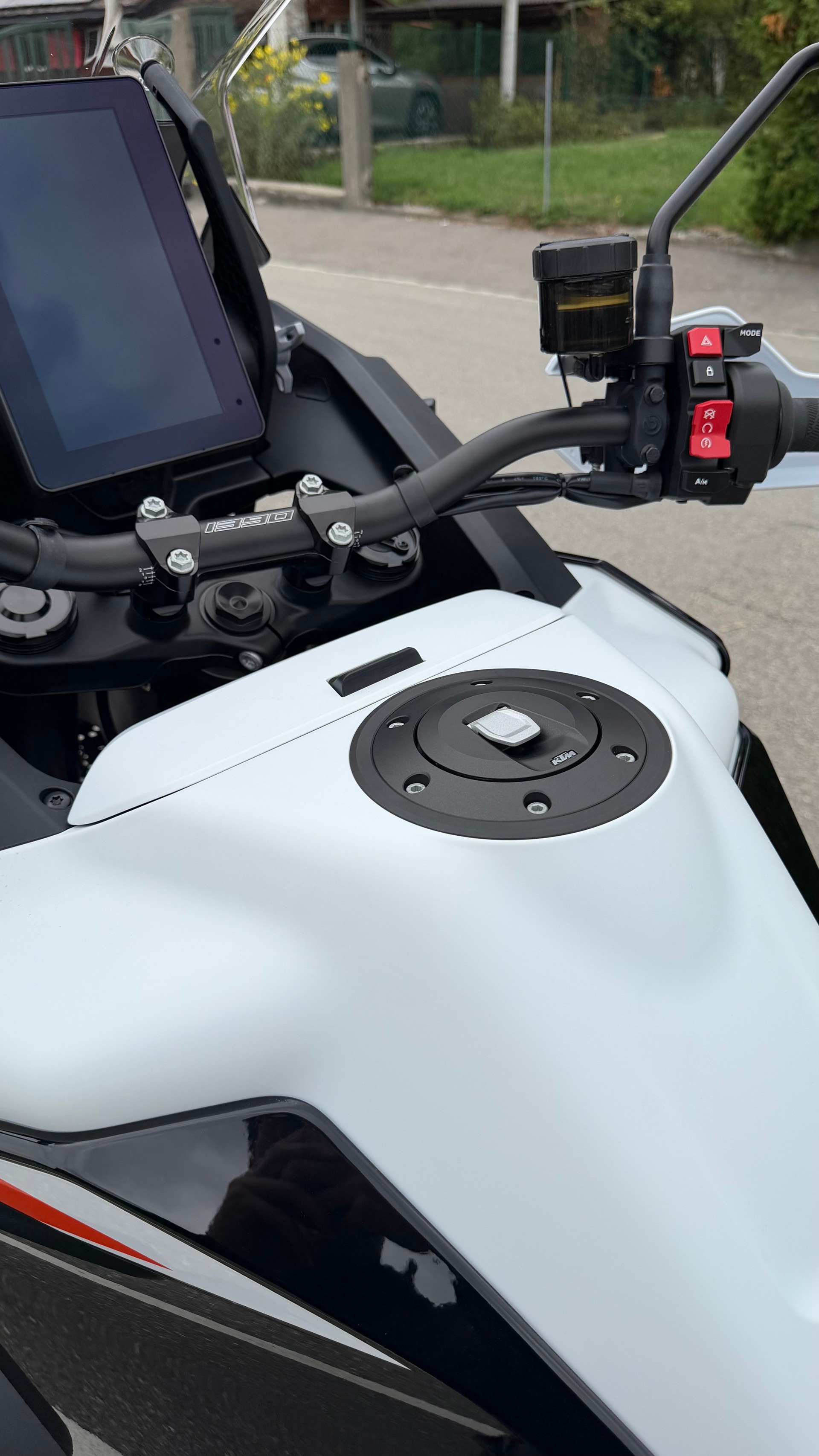 KTM 1390 Super Adventure S EVO-image-12