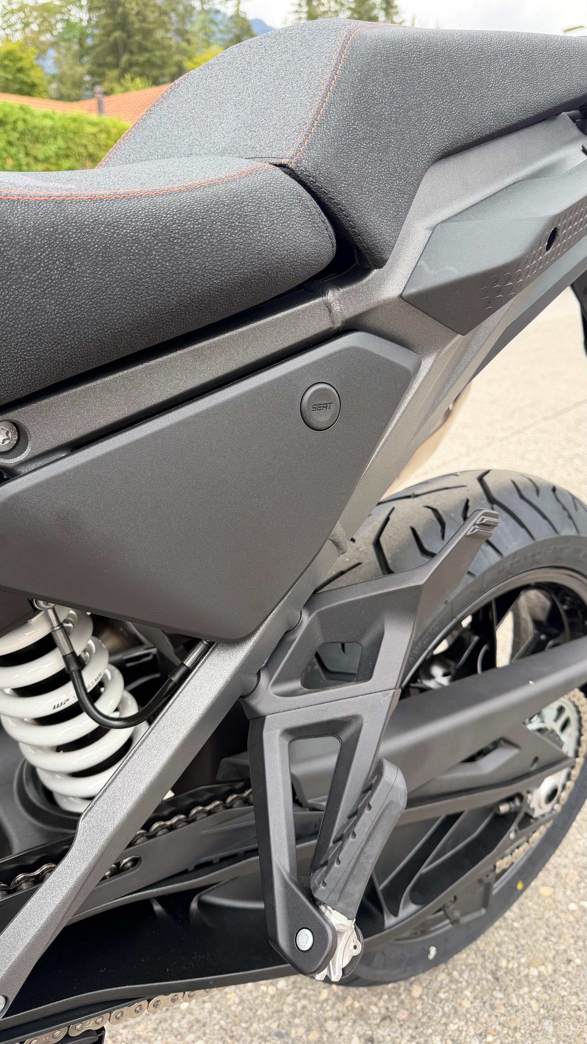 KTM 1390 Super Adventure S EVO-image-13