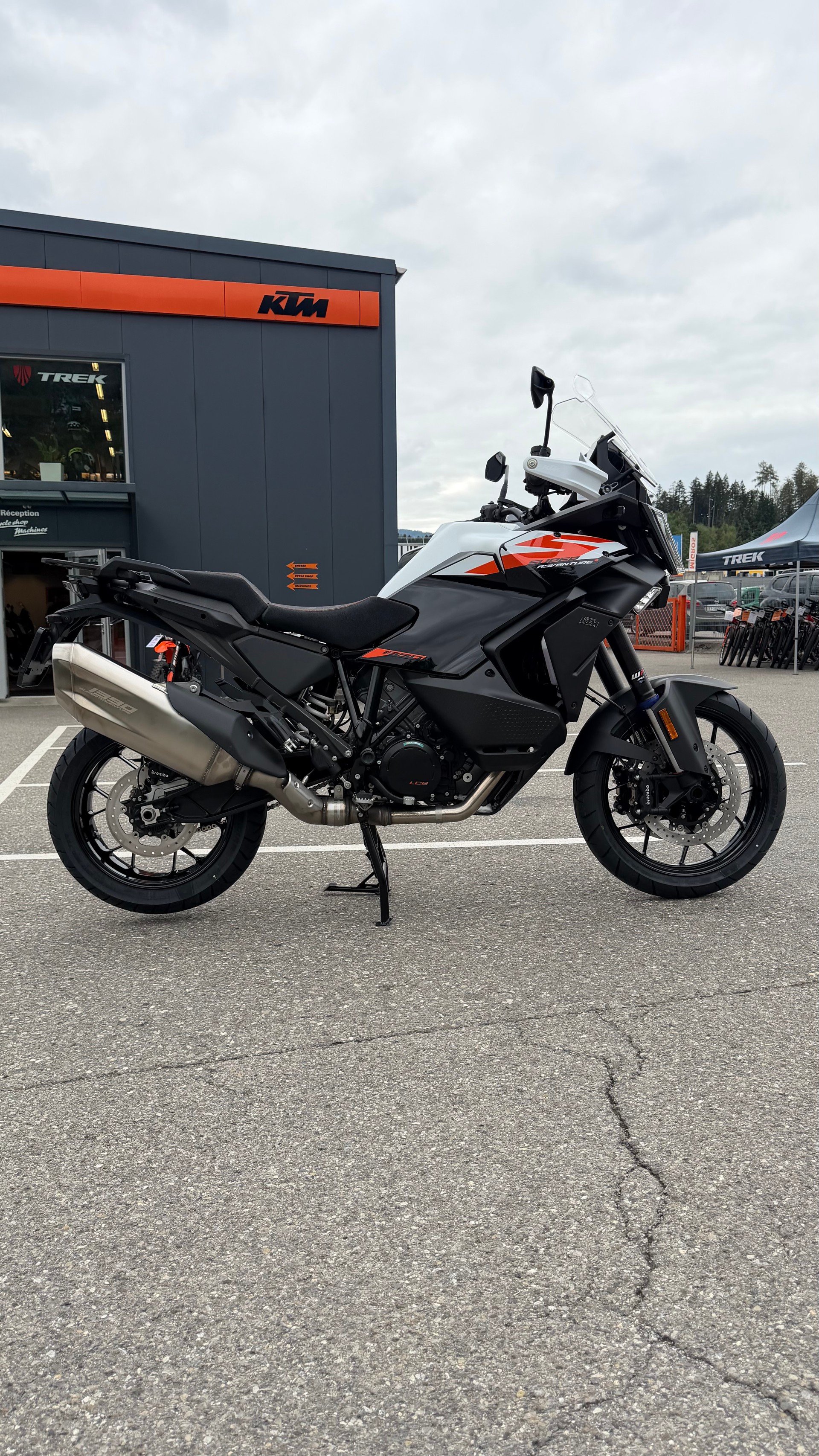 KTM 1390 Super Adventure S EVO-showroom-element-1