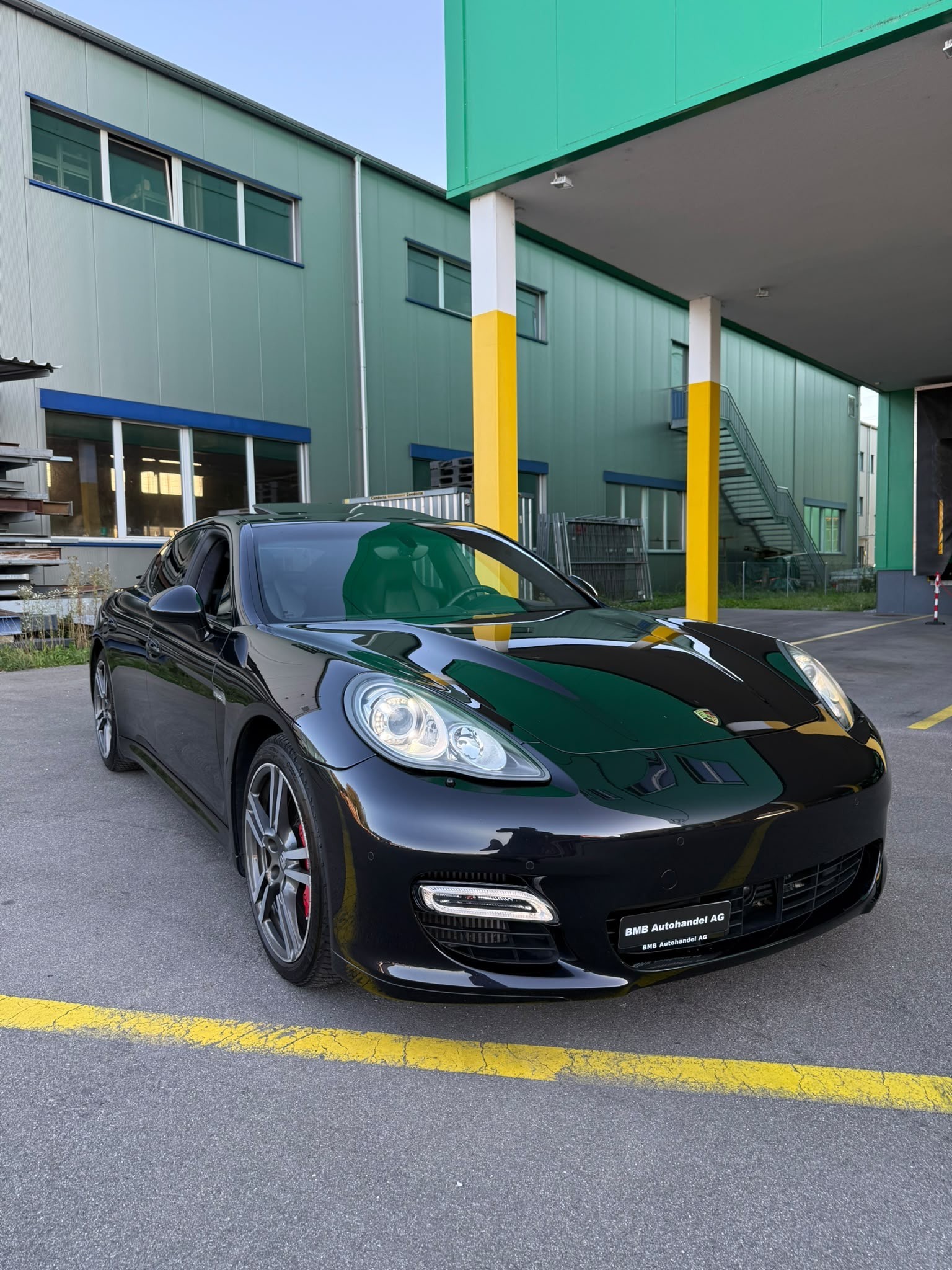 PORSCHE Panamera Turbo 4.8 PDK-image-0