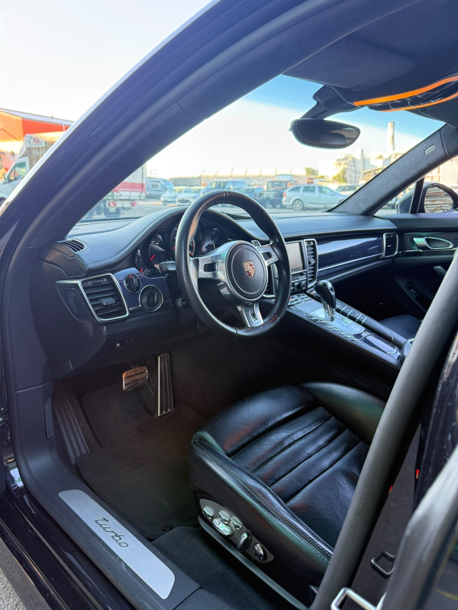 PORSCHE Panamera Turbo 4.8 PDK-image-15