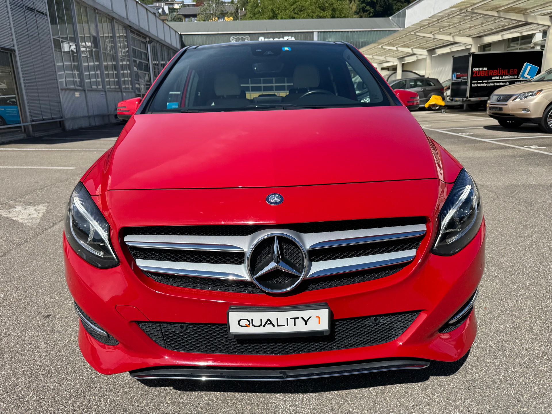 MERCEDES-BENZ B 220 CDI Swiss Star Edition Urban 4Matic 7G-DCT-image-2