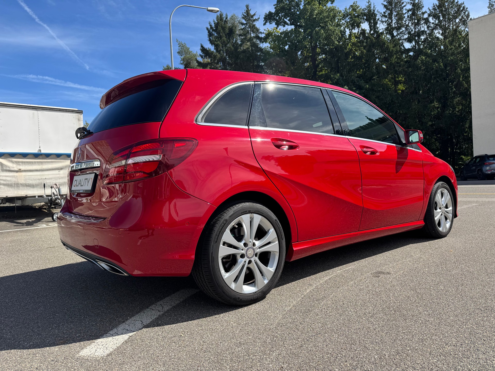 MERCEDES-BENZ B 220 CDI Swiss Star Edition Urban 4Matic 7G-DCT-image-5