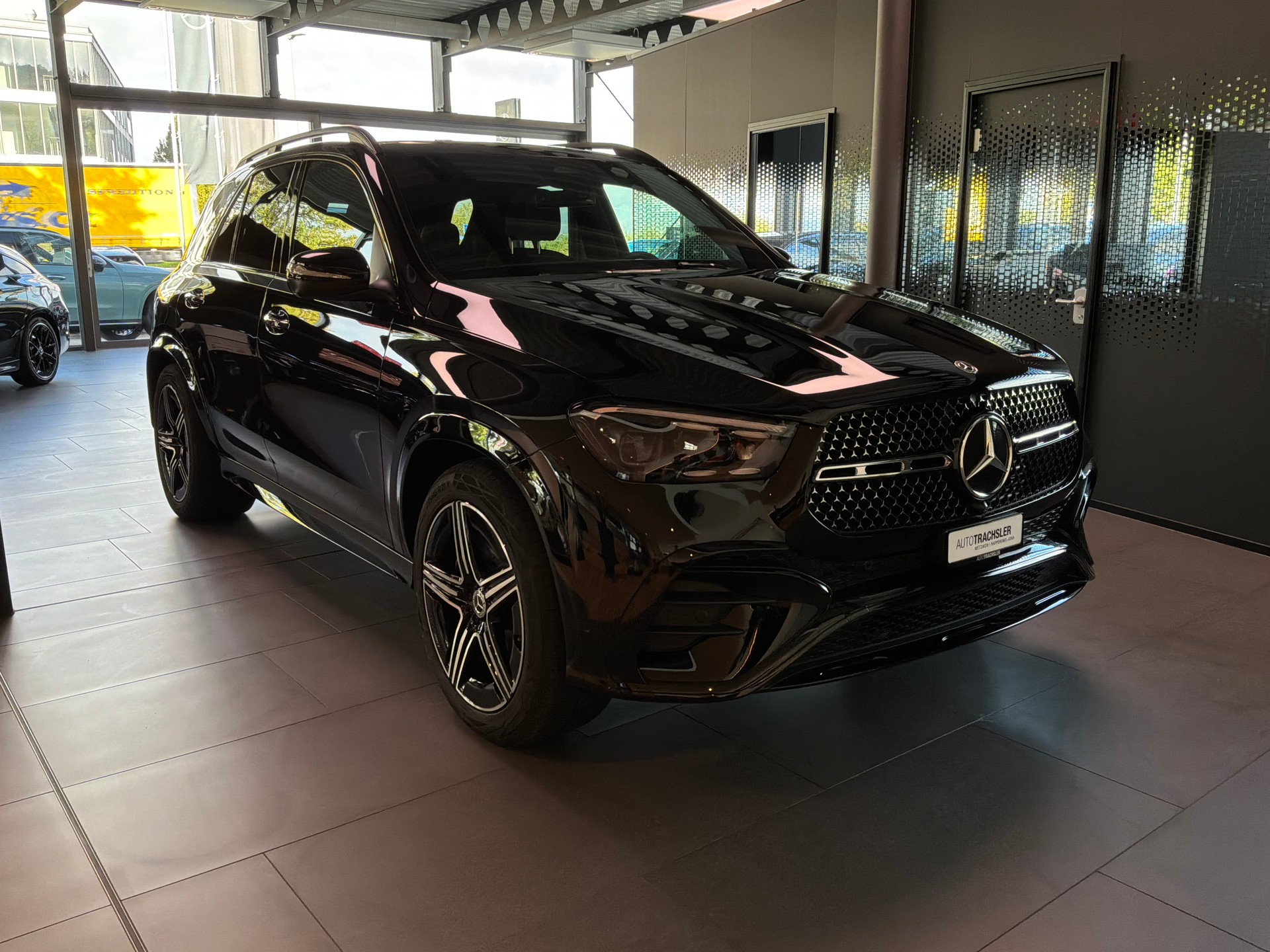 MERCEDES-BENZ GLE 350 de EQ Hybrid 4Matic 9G-Tronic EQ Star-image-2