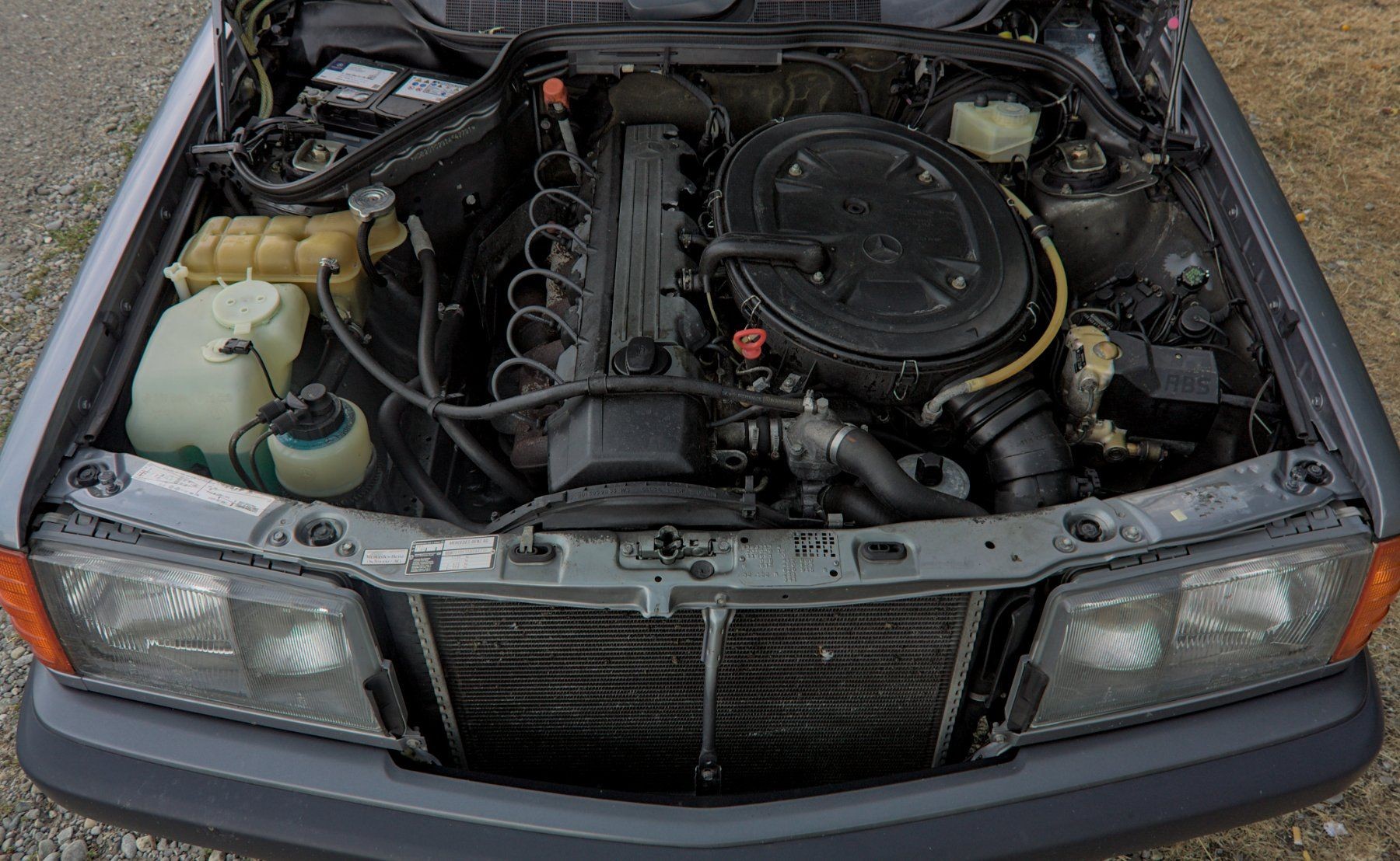 MERCEDES-BENZ 190 E 2.6-image-3