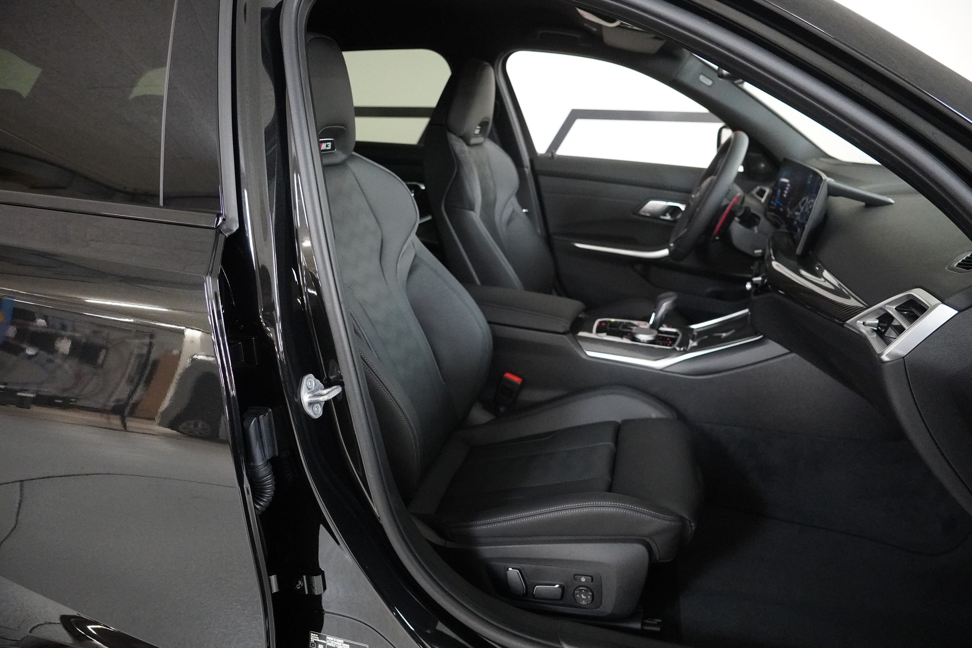BMW M3 Touring xDrive Competition M-image-14