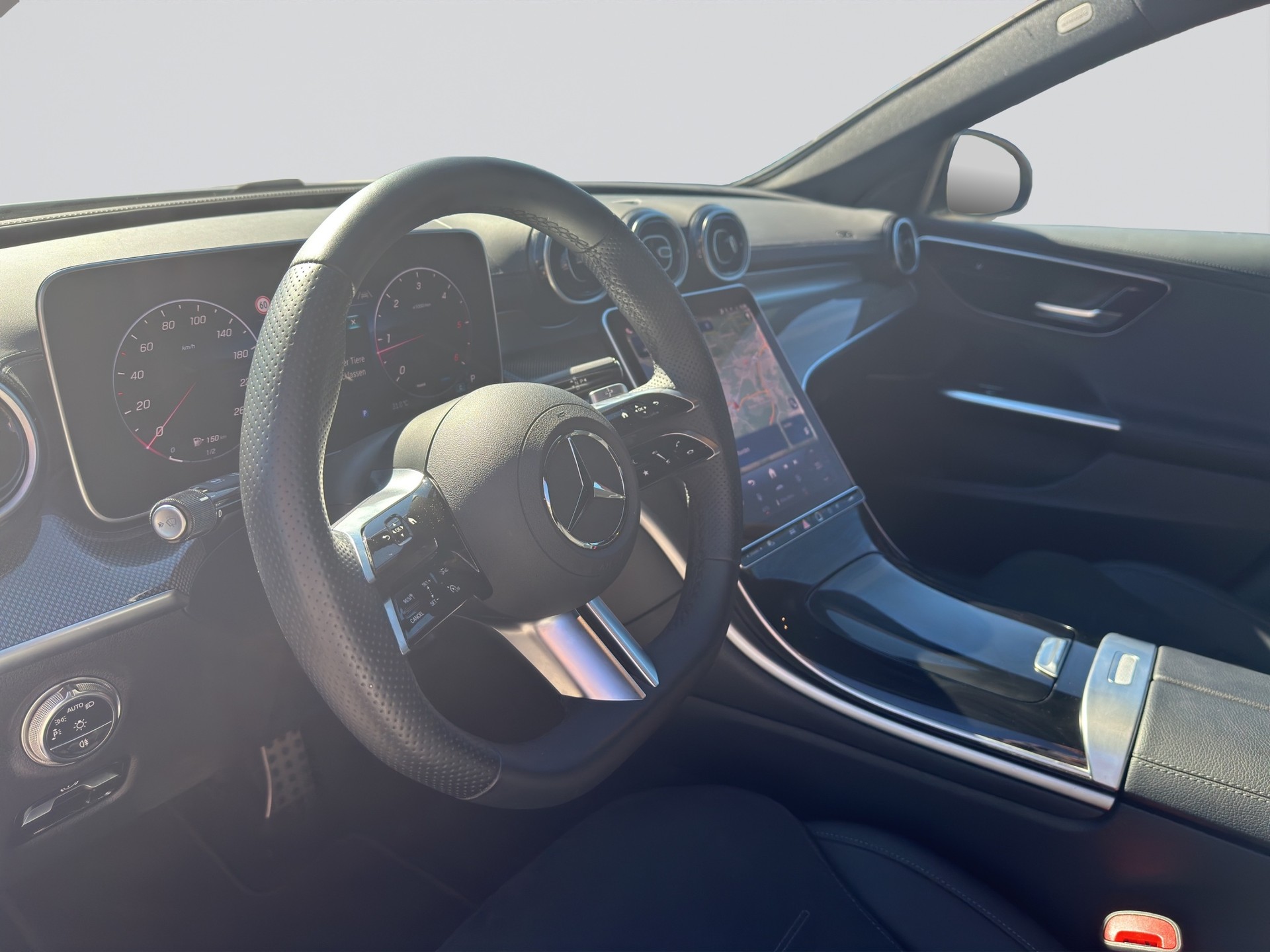 MERCEDES-BENZ C 220 d AMG Line 4Matic Night-image-6
