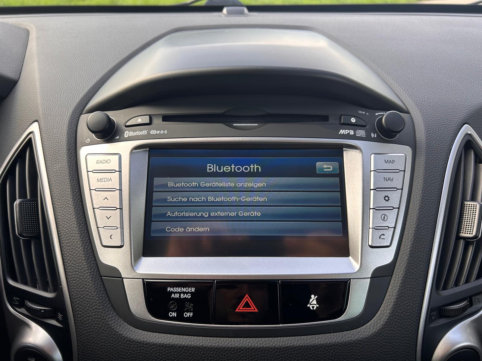 HYUNDAI iX 35 2.0 Comfort 4WD-image-25