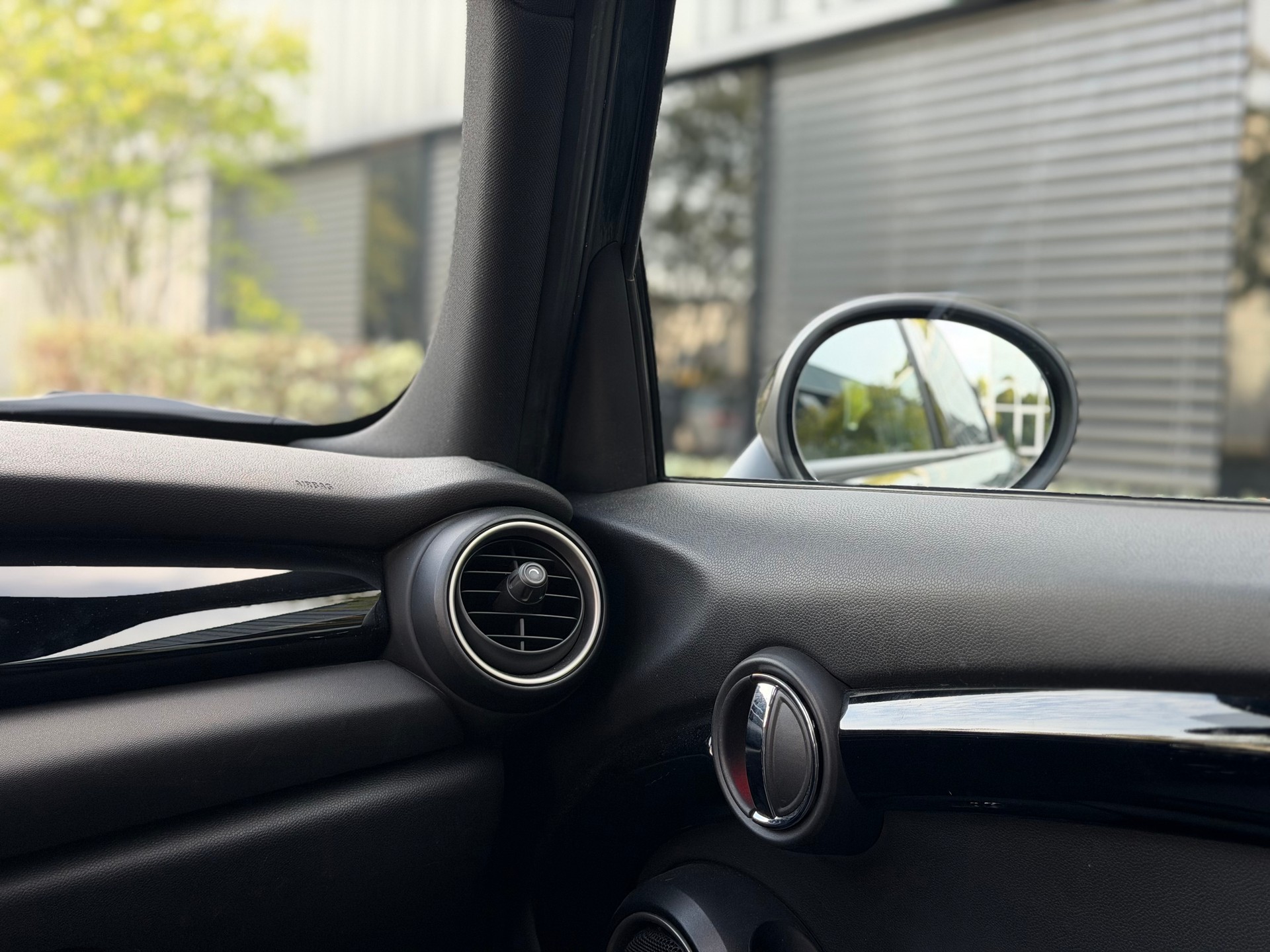 MINI Cooper SD Steptronic-image-9