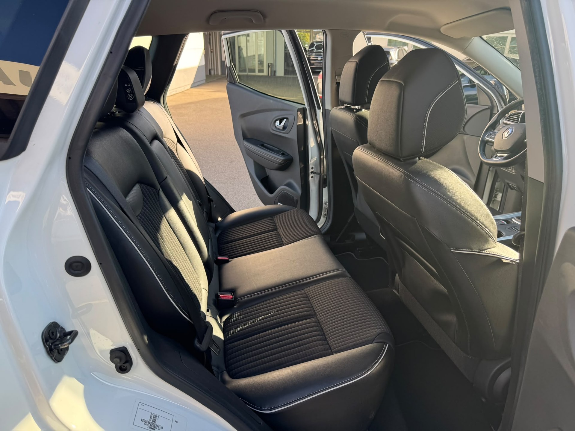 RENAULT Kadjar 1.2 16V Turbo Bose-image-14