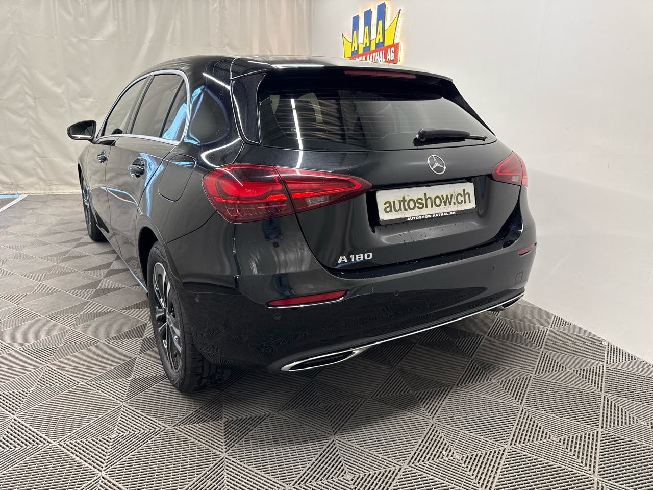 MERCEDES-BENZ A 180 Sportline 7G-DCT-image-12