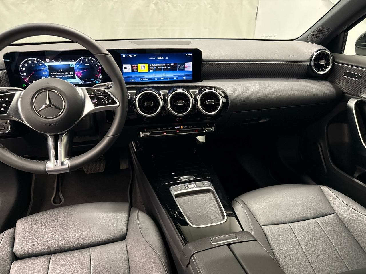 MERCEDES-BENZ A 180 Sportline 7G-DCT-image-5