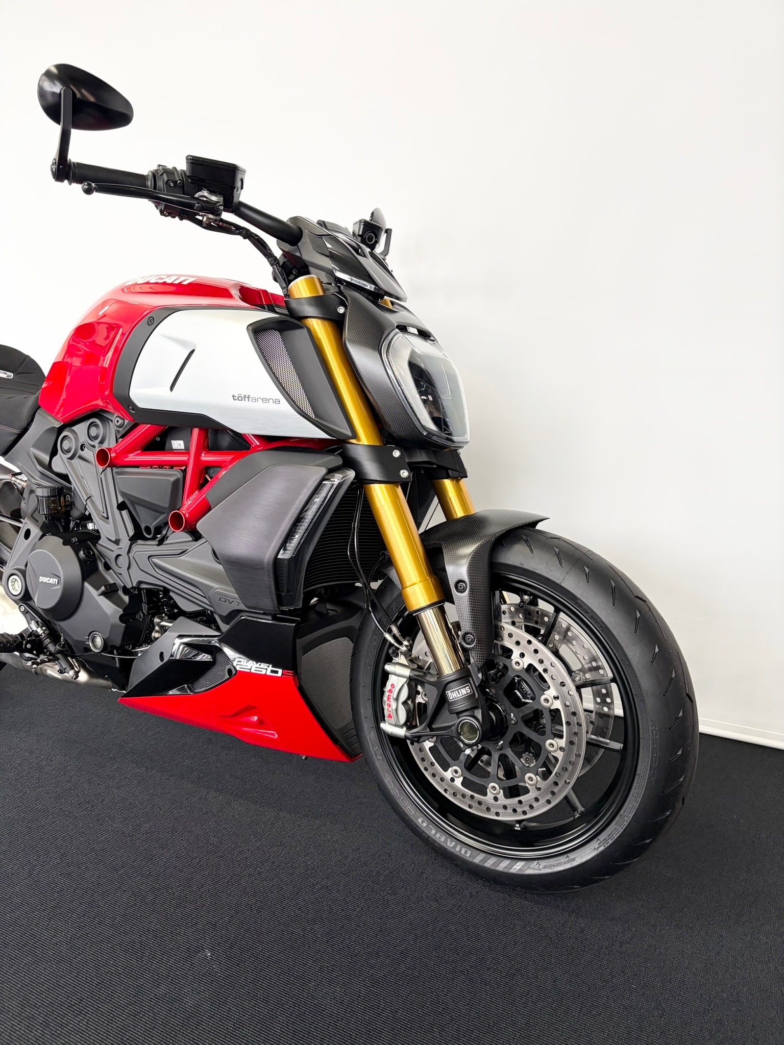 DUCATI Diavel 1260 S-showroom-element-2
