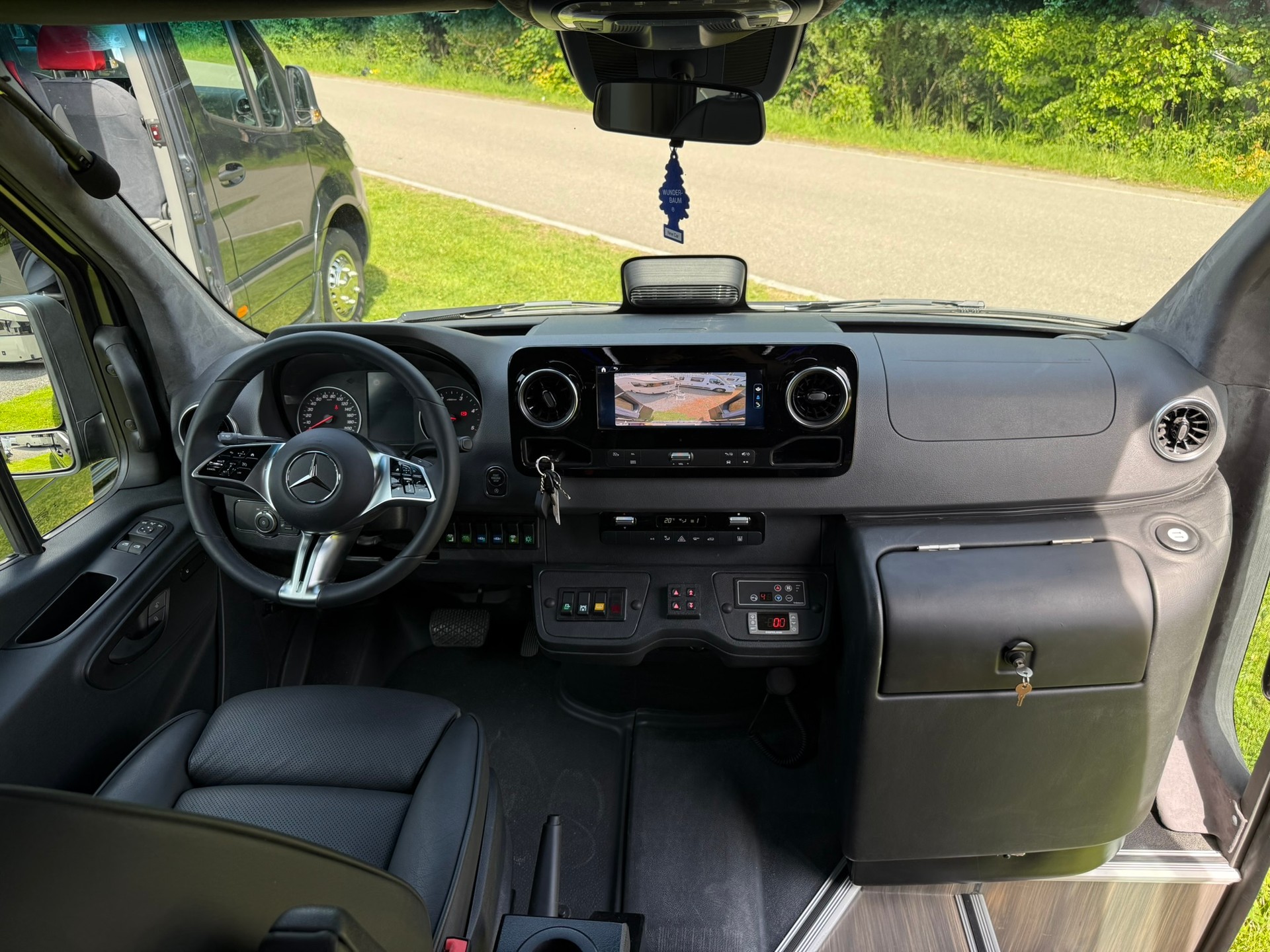 MERCEDES-BENZ Sprinter 519 CDI Lang 9G-TRONIC-image-11