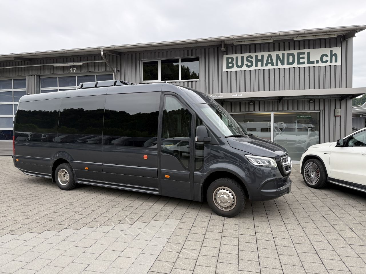MERCEDES-BENZ Sprinter 519 CDI Lang 9G-TRONIC-image-0