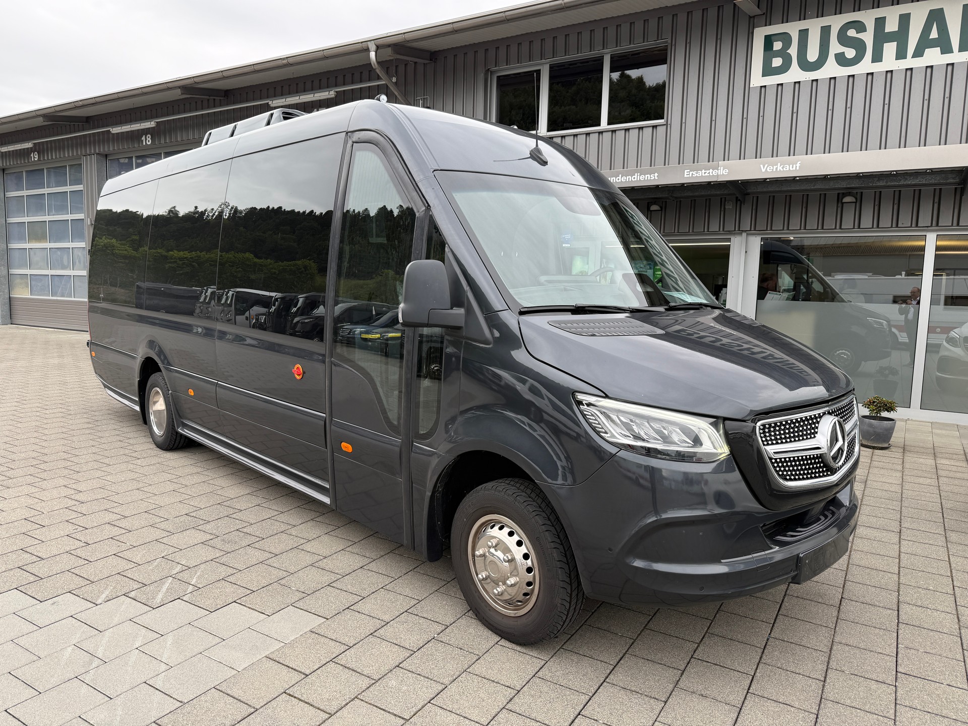 MERCEDES-BENZ Sprinter 519 CDI Lang 9G-TRONIC-image-1
