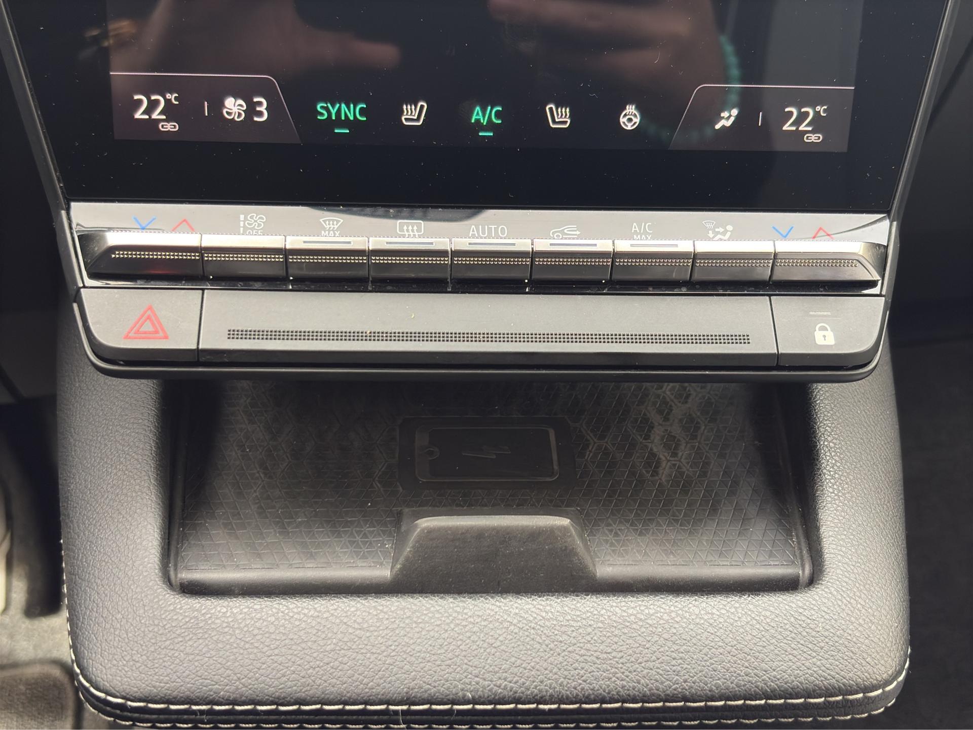 RENAULT Mégane E-TECH EV60 Techno-image-11