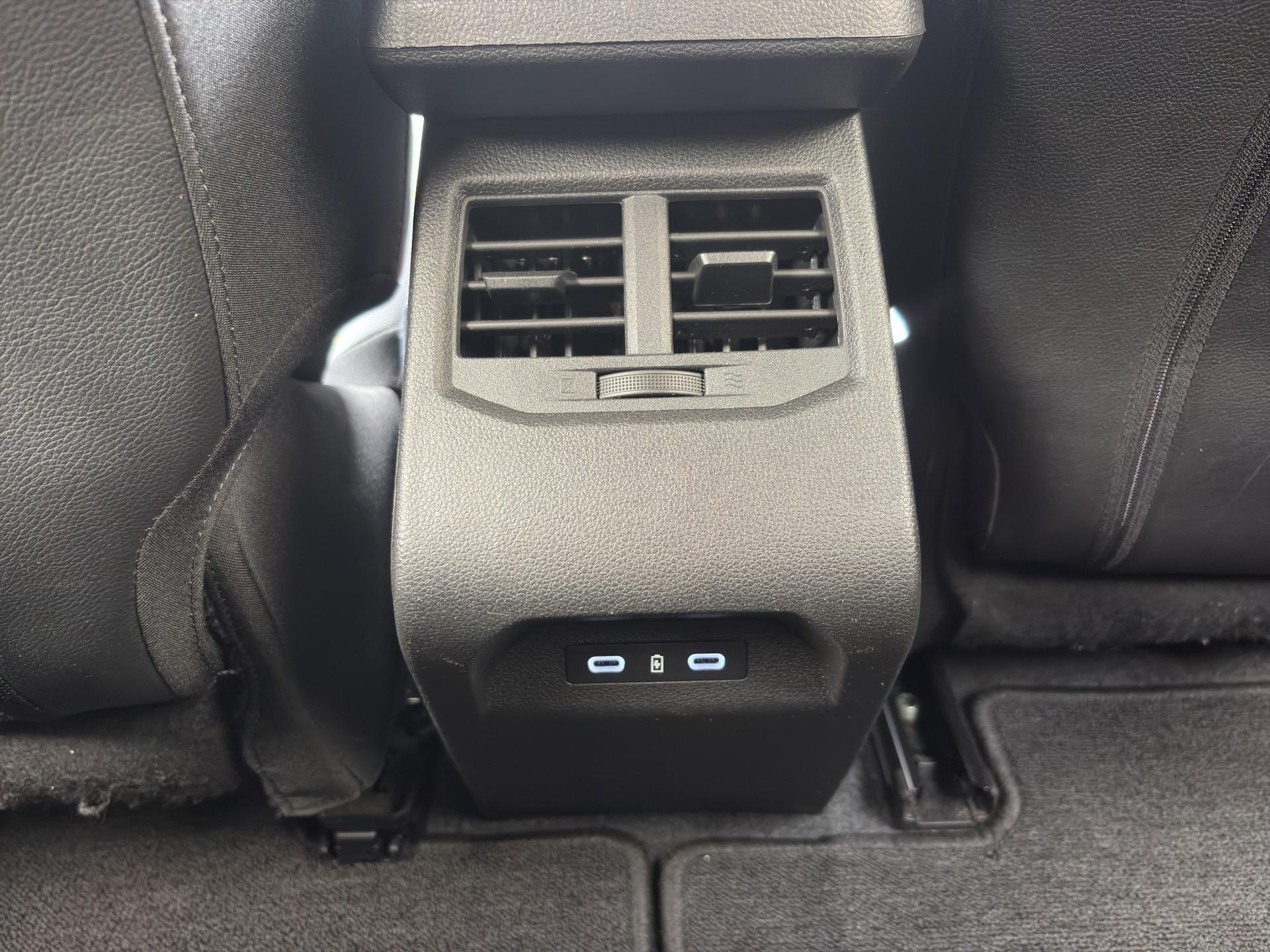 RENAULT Mégane E-TECH EV60 Techno-image-19