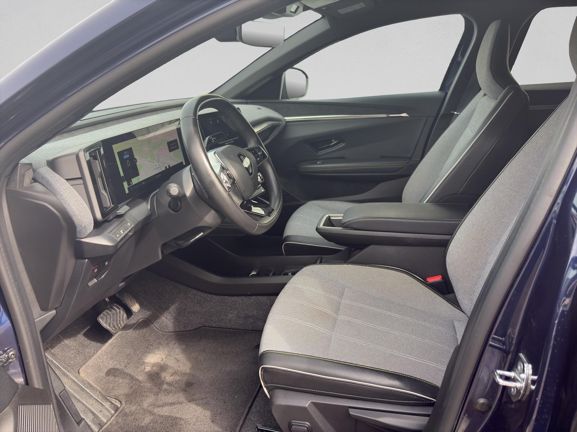 RENAULT Mégane E-TECH EV60 Techno-image-8