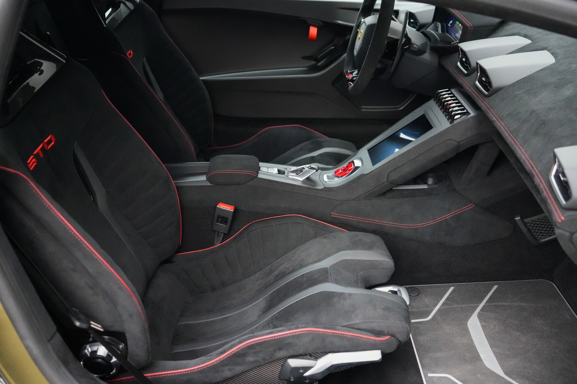 LAMBORGHINI Huracan STO Coupé DCT RWD-image-13