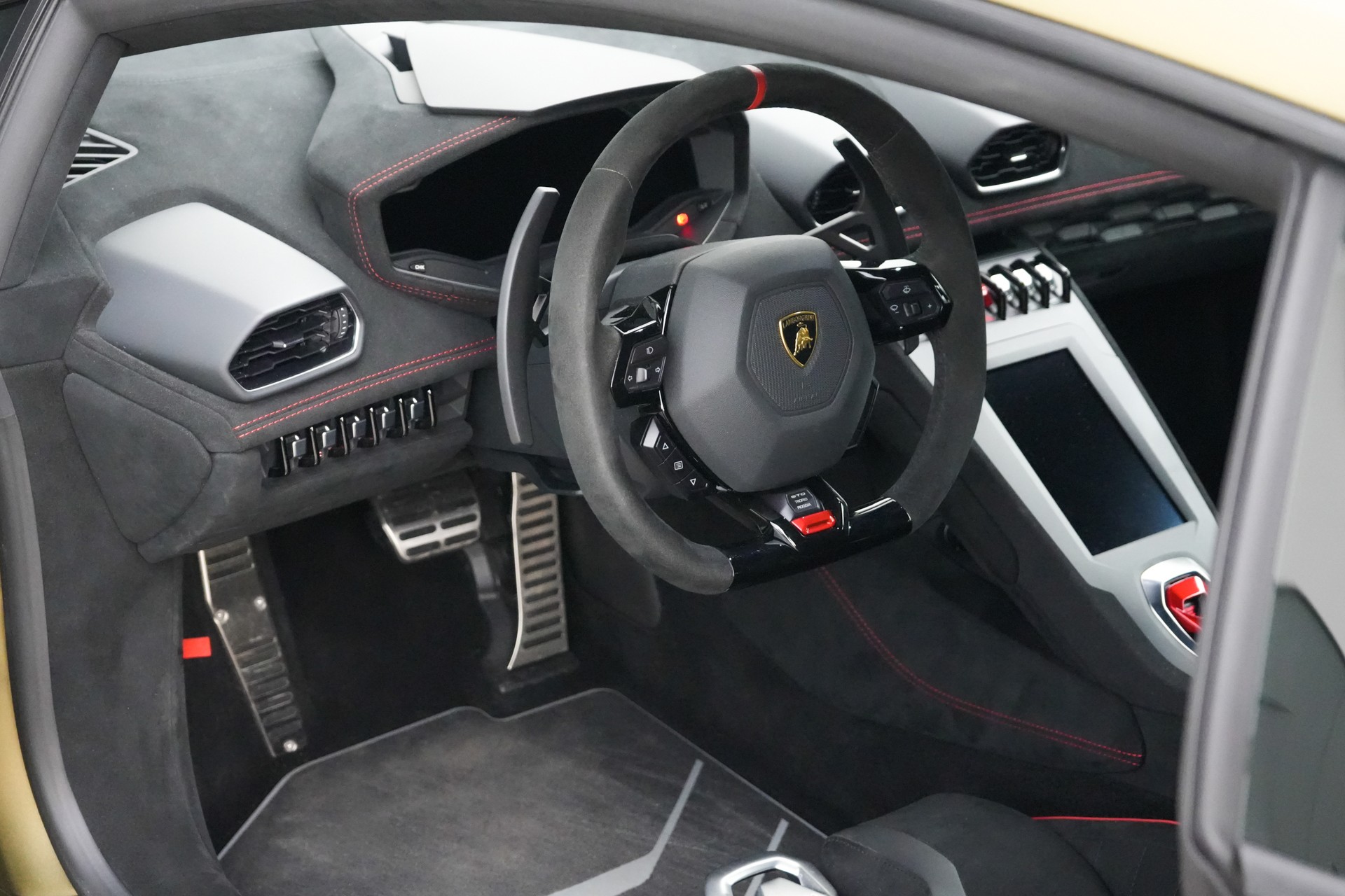 LAMBORGHINI Huracan STO Coupé DCT RWD-image-10