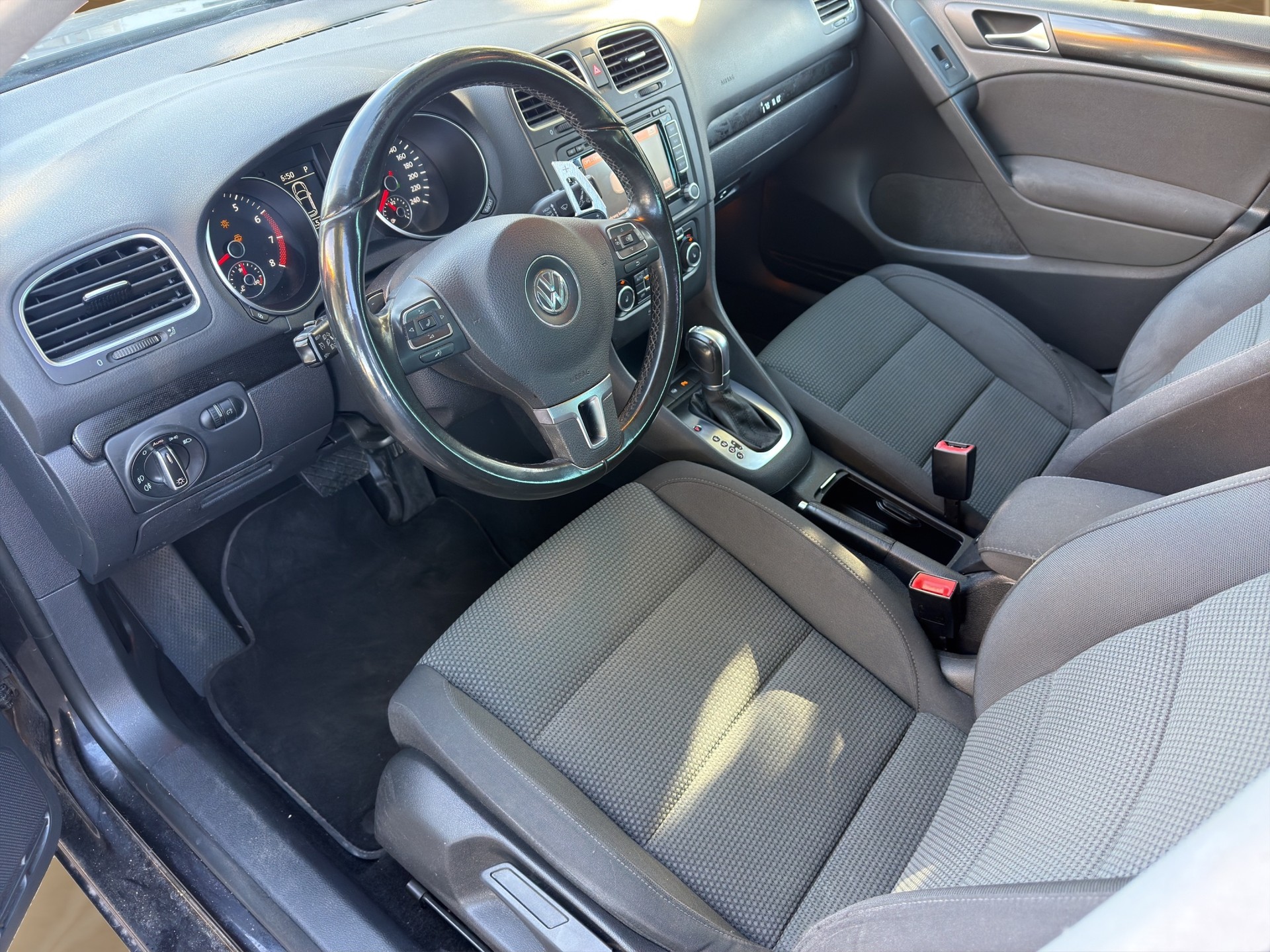 VW Golf 1.4 TSI Trendline DSG-image-9