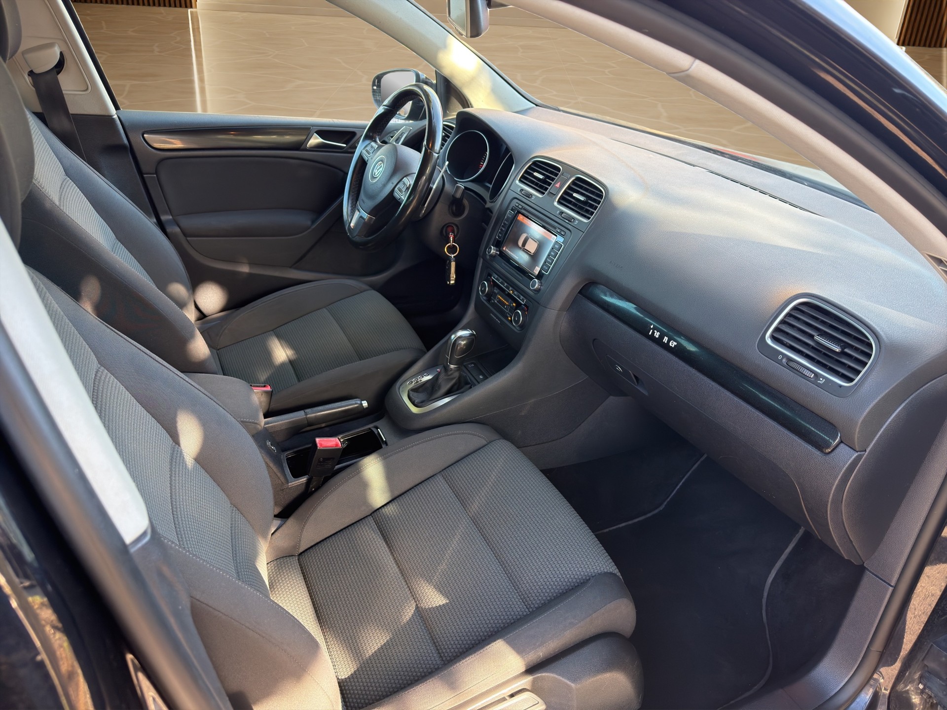 VW Golf 1.4 TSI Trendline DSG-image-10