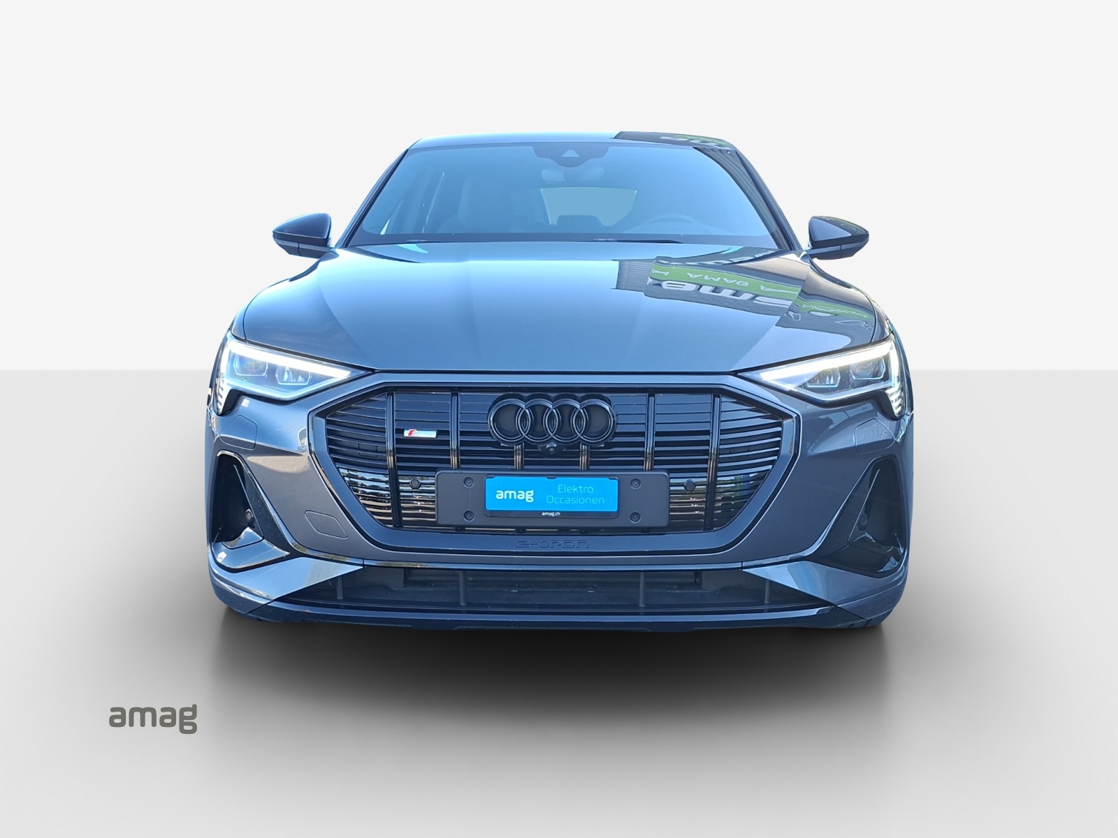 AUDI e-tron 55 S Line Black Edition quattro-image-6