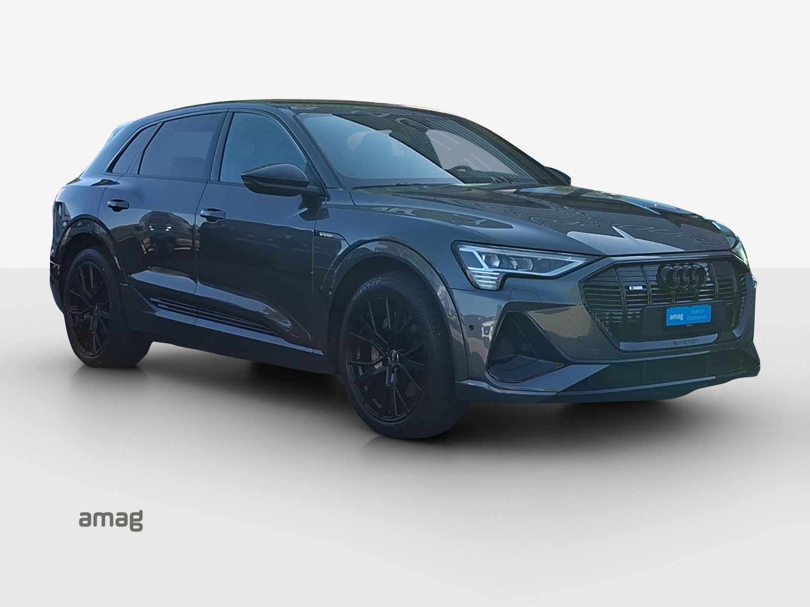 AUDI e-tron 55 S Line Black Edition quattro-image-5
