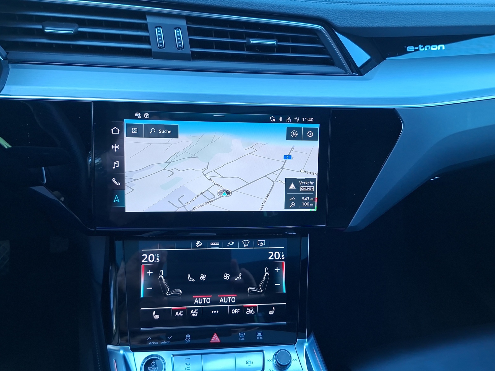 AUDI e-tron 55 S Line Black Edition quattro-image-10