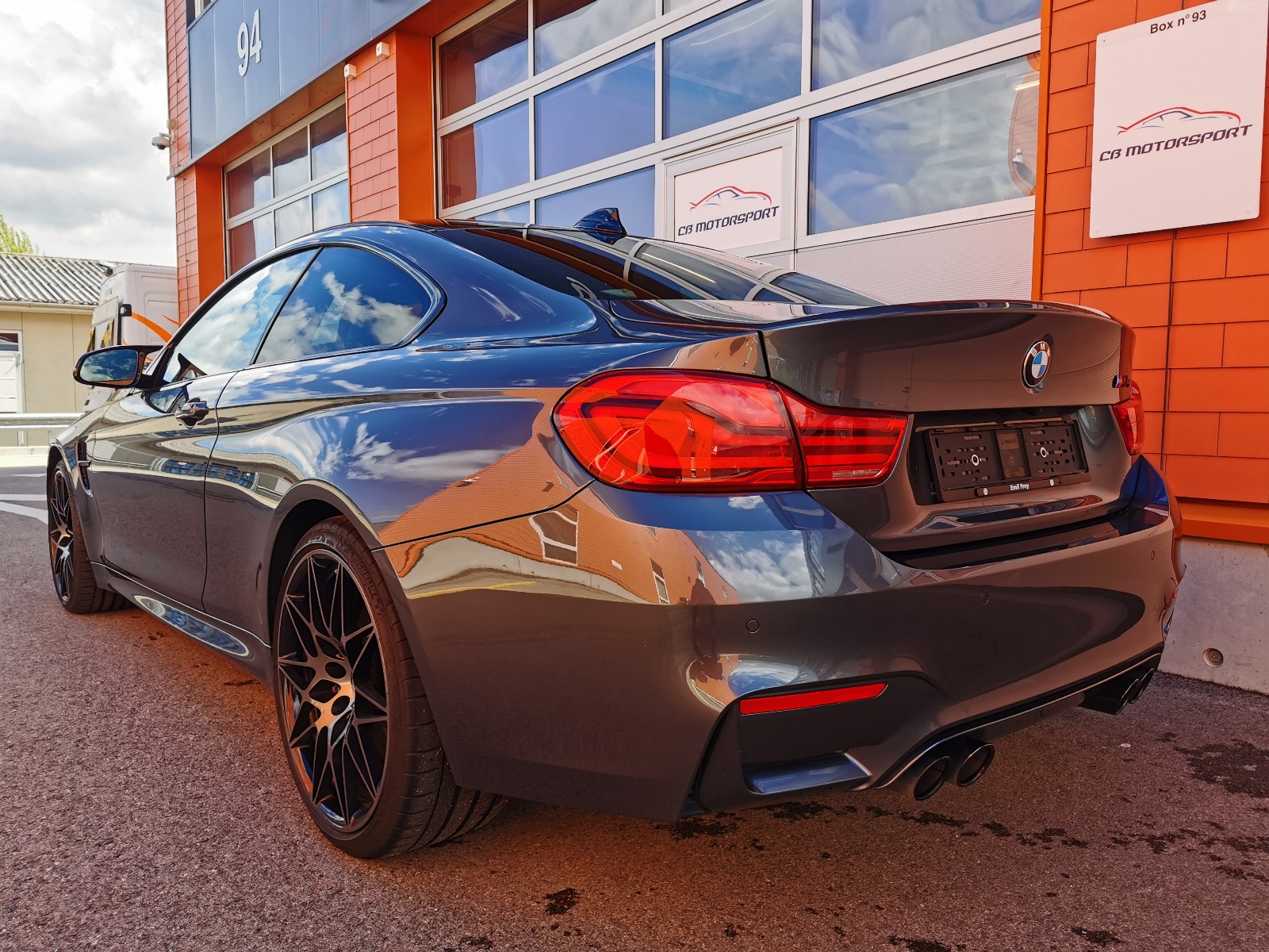 BMW M4 Competition-image-3