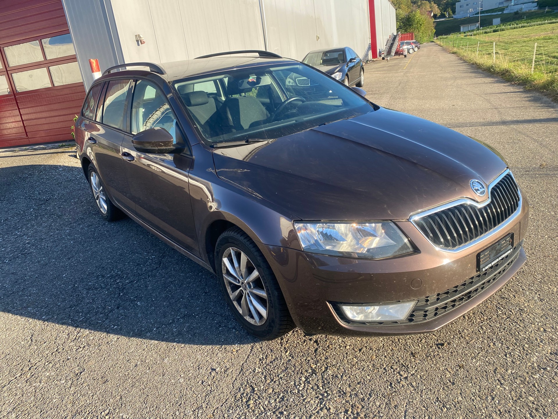 SKODA Octavia Combi 2.0 TDI Ambition-image-1