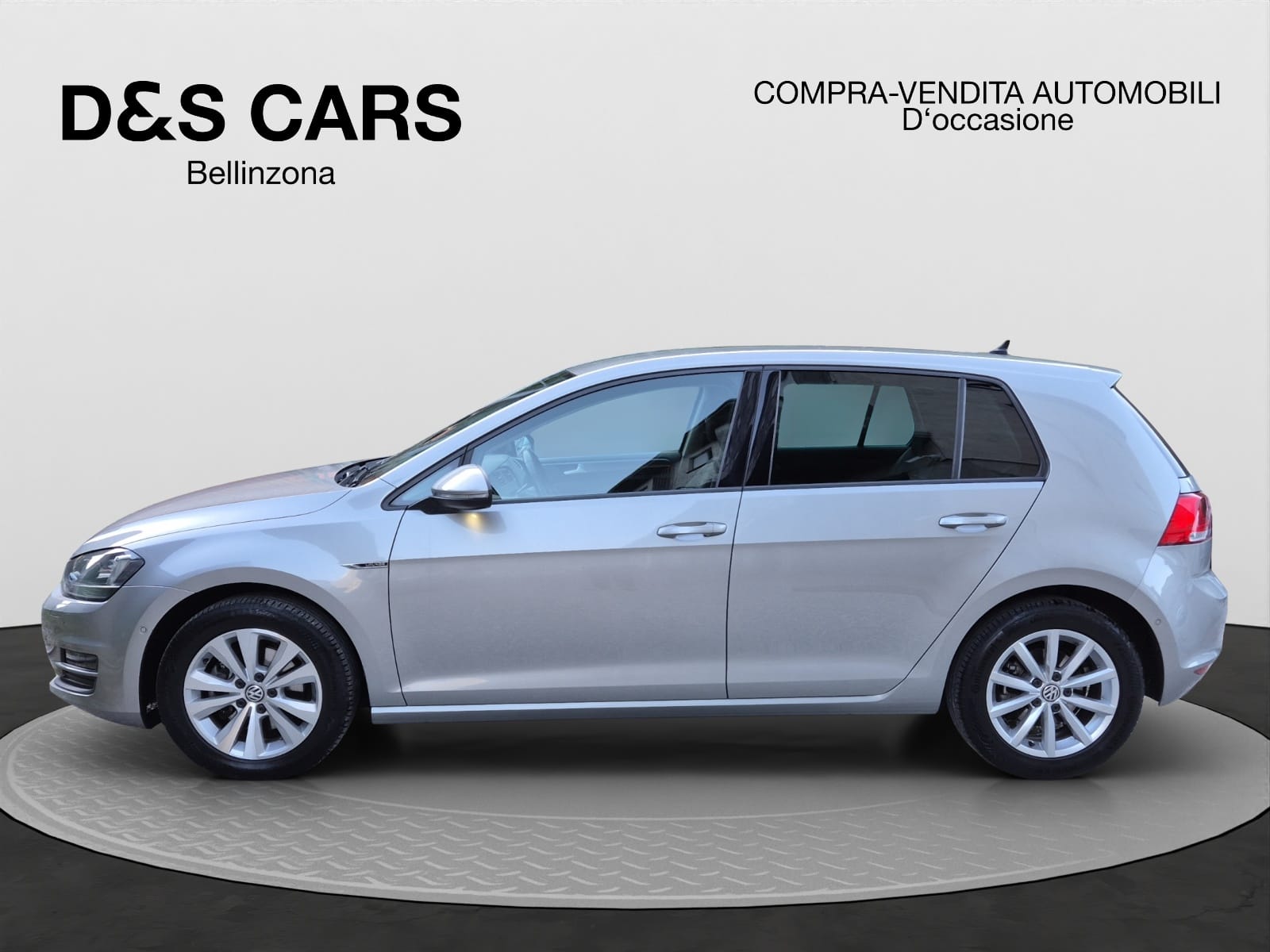 VW Golf 1.4 TSI Lounge DSG-image-2