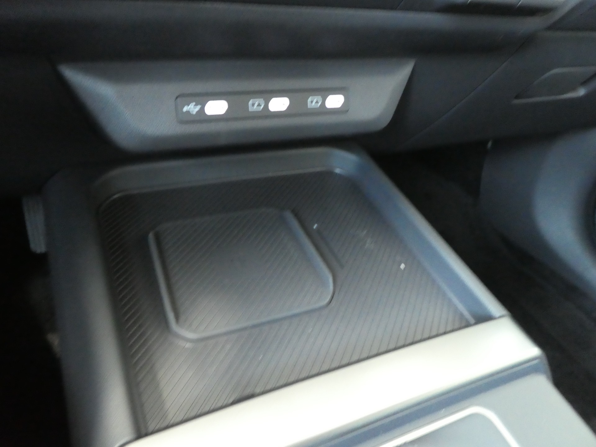 KIA Seltos 1.6T-GDi Style 7DCT 4x4-image-15