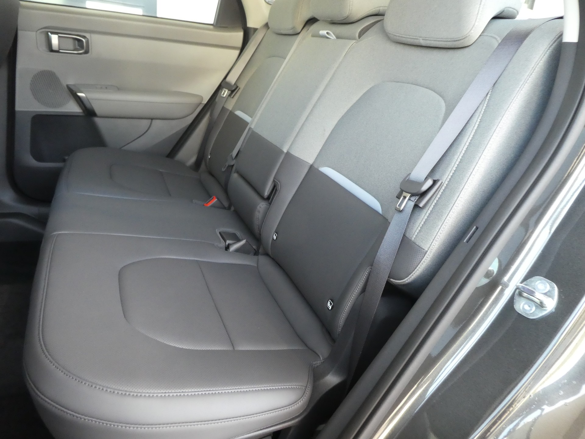 KIA Seltos 1.6T-GDi Style 7DCT 4x4-image-10