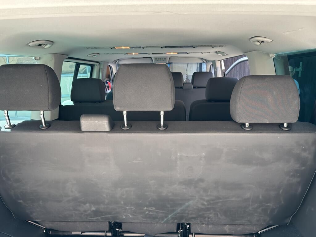 VW Caravelle-image-14