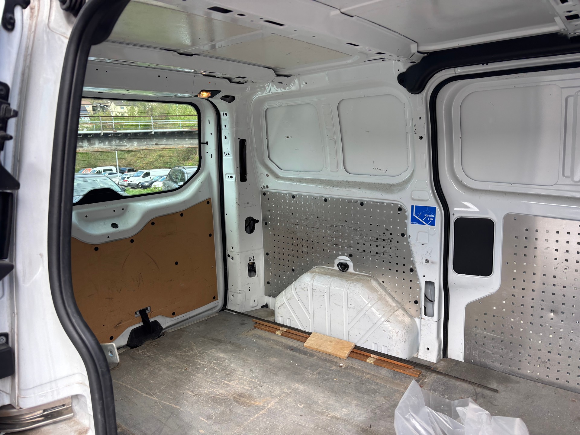 FORD Transit Custom Van 310 L1H1 Trend SelectShift A-image-7