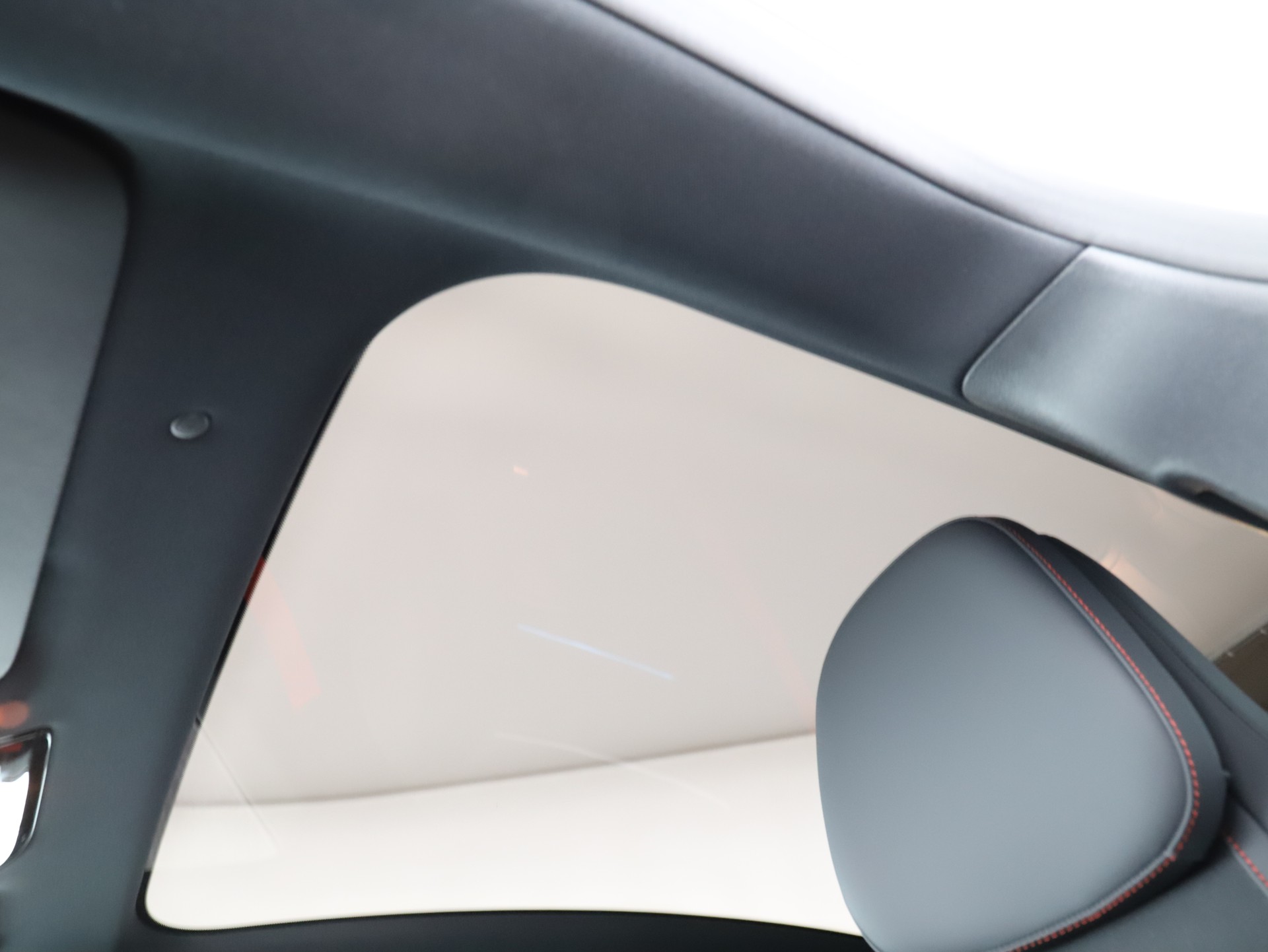 MERCEDES-BENZ CLA 220 8G-DCT 4Matic-image-12