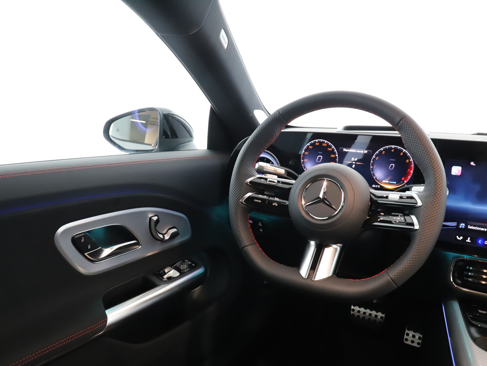 MERCEDES-BENZ CLA 220 8G-DCT 4Matic-image-14
