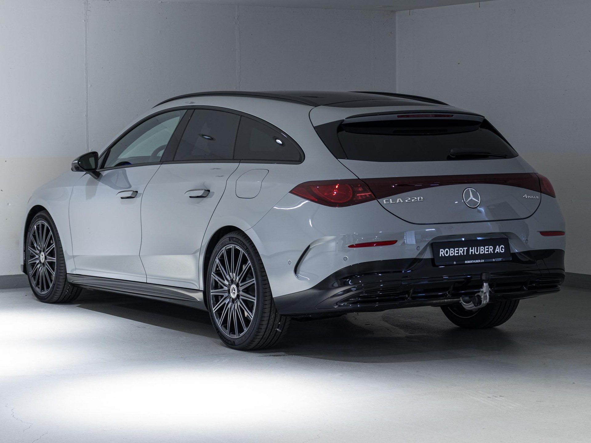 MERCEDES-BENZ CLA 220 4MATIC SB-image-3