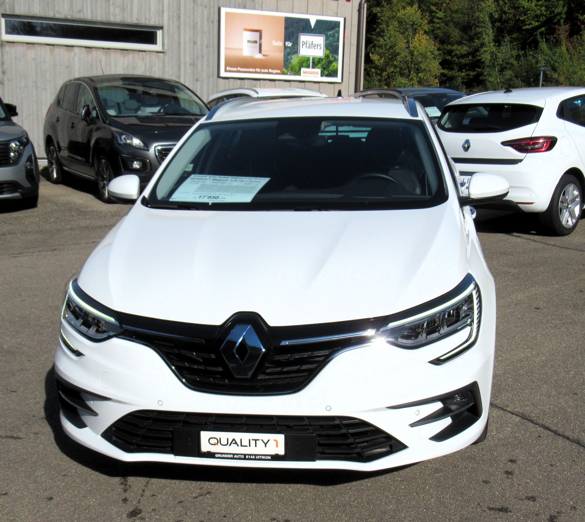 RENAULT Mégane Grandtour 1.3 16V Turbo Techno EDC-showroom-element-1