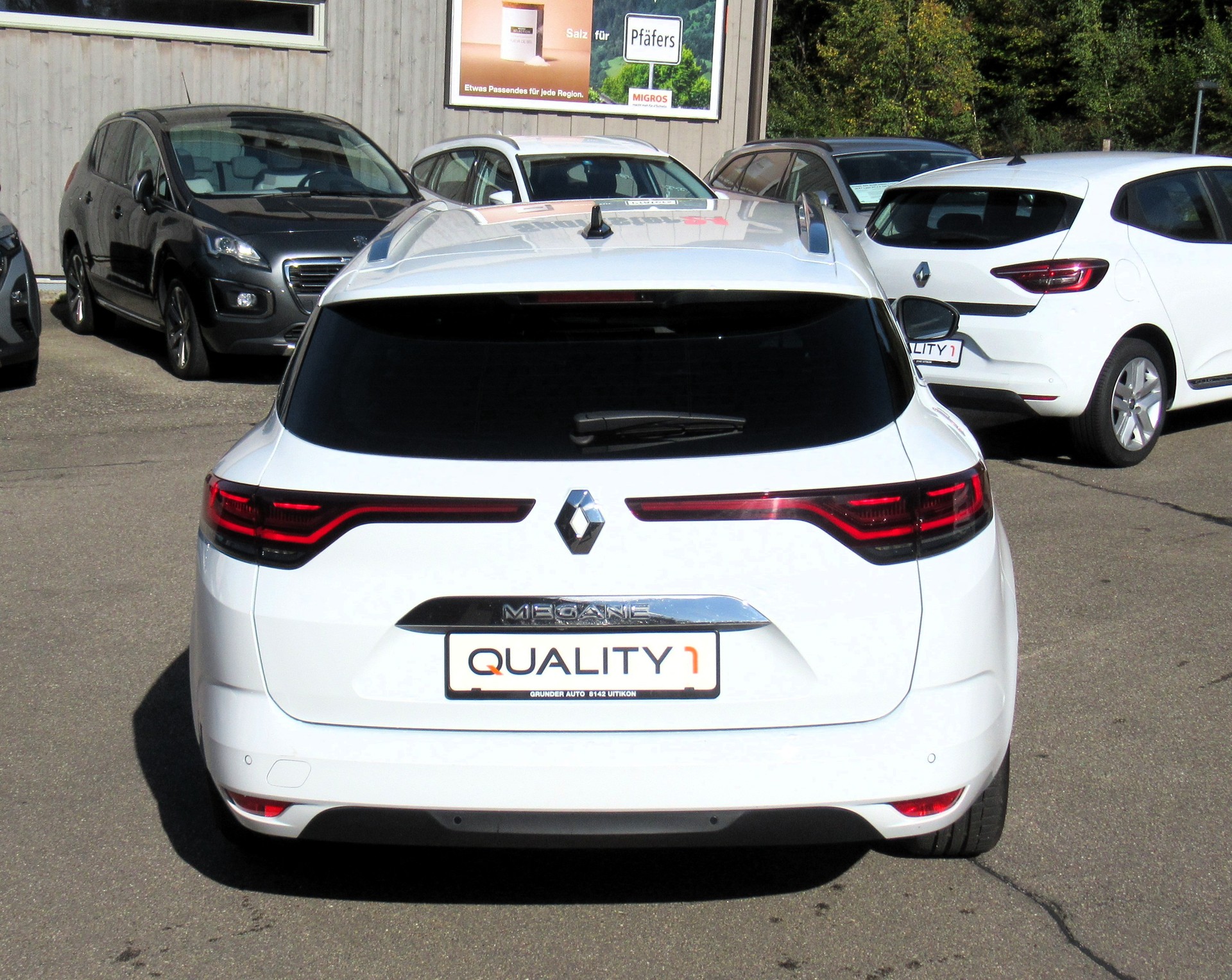 RENAULT Mégane Grandtour 1.3 16V Turbo Techno EDC-showroom-element-3