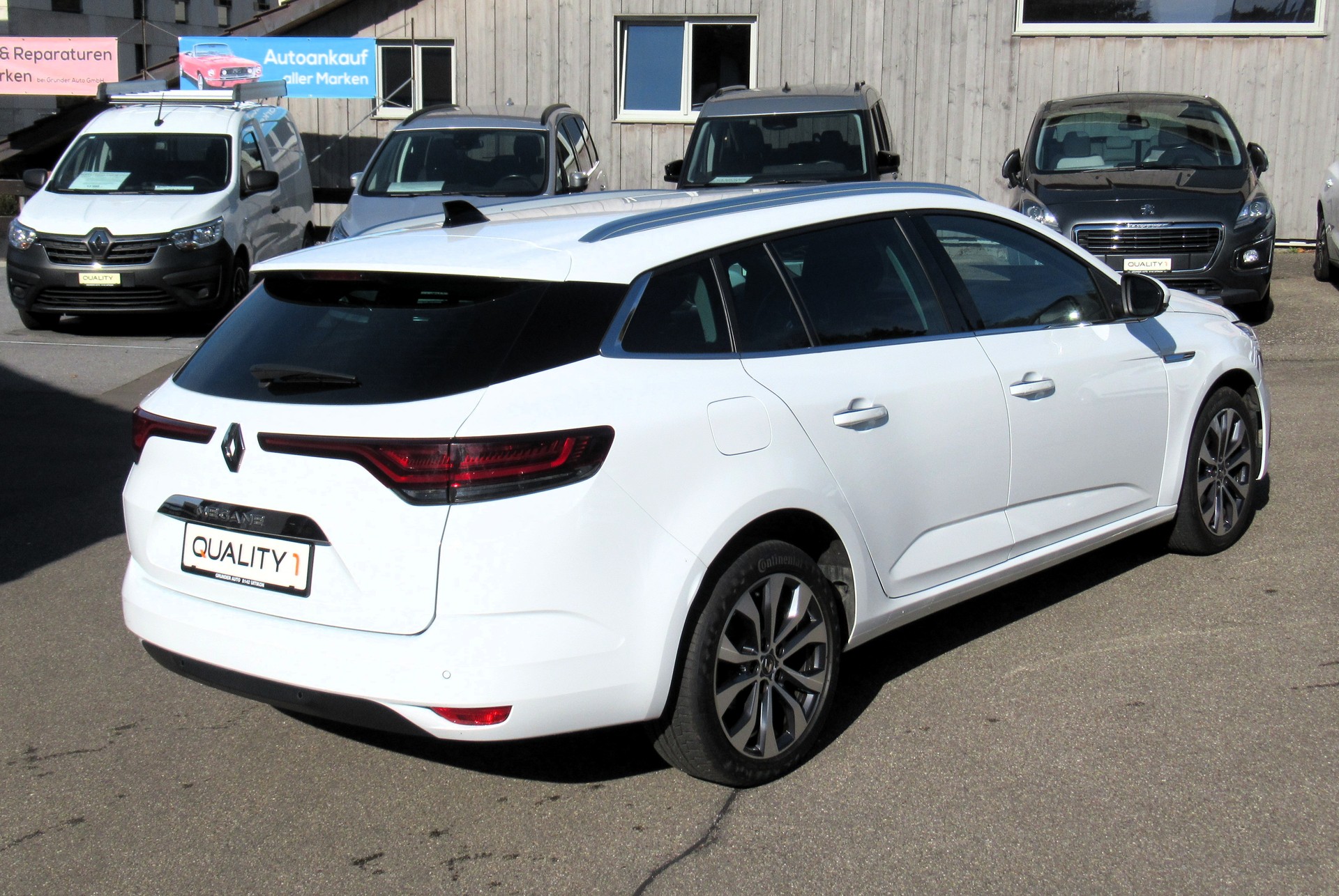 RENAULT Mégane Grandtour 1.3 16V Turbo Techno EDC-showroom-element-2