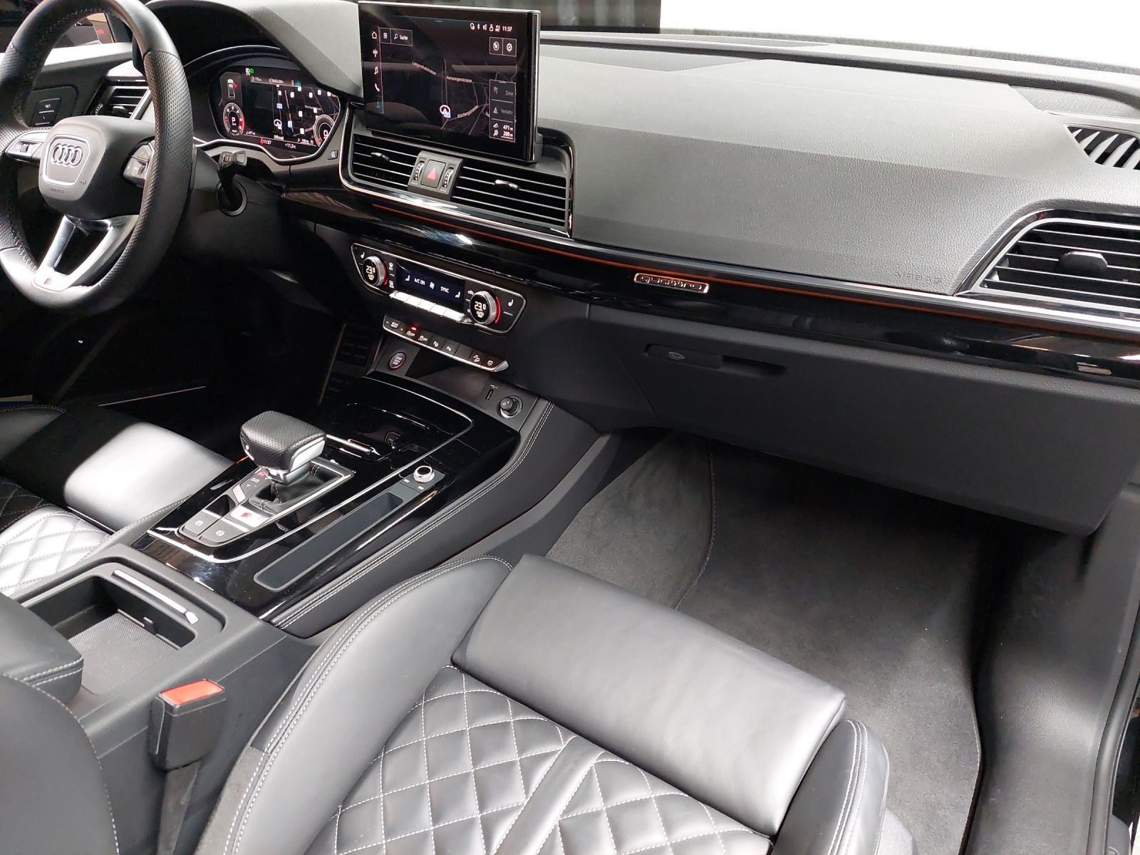 AUDI SQ5 TDI quattro tiptronic-image-9
