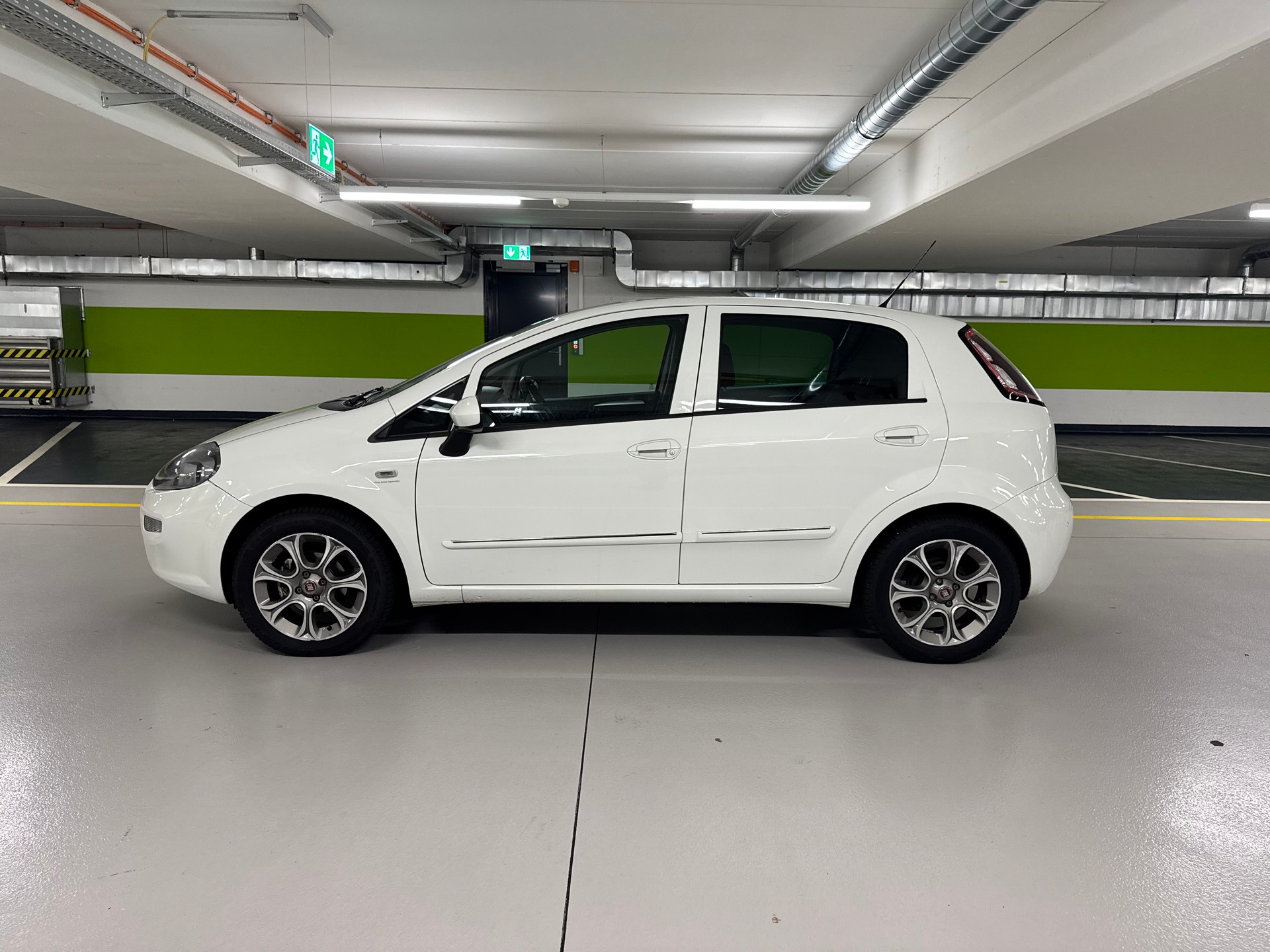 FIAT Punto 1.2 Young-image-7