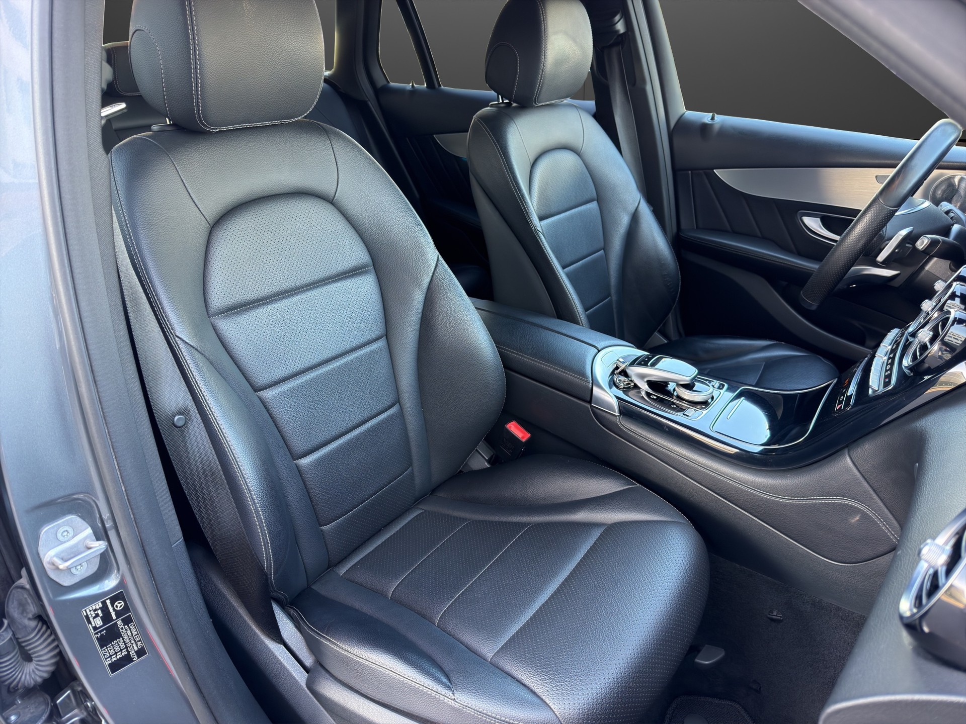 MERCEDES-BENZ GLC 250 d AMG Line 4Matic 9G-Tronic AHK-image-19