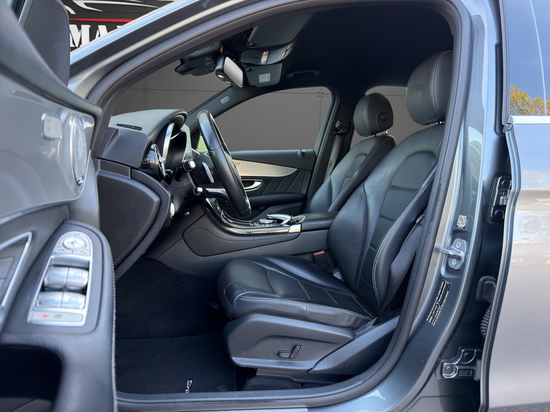 MERCEDES-BENZ GLC 250 d AMG Line 4Matic 9G-Tronic AHK-image-14