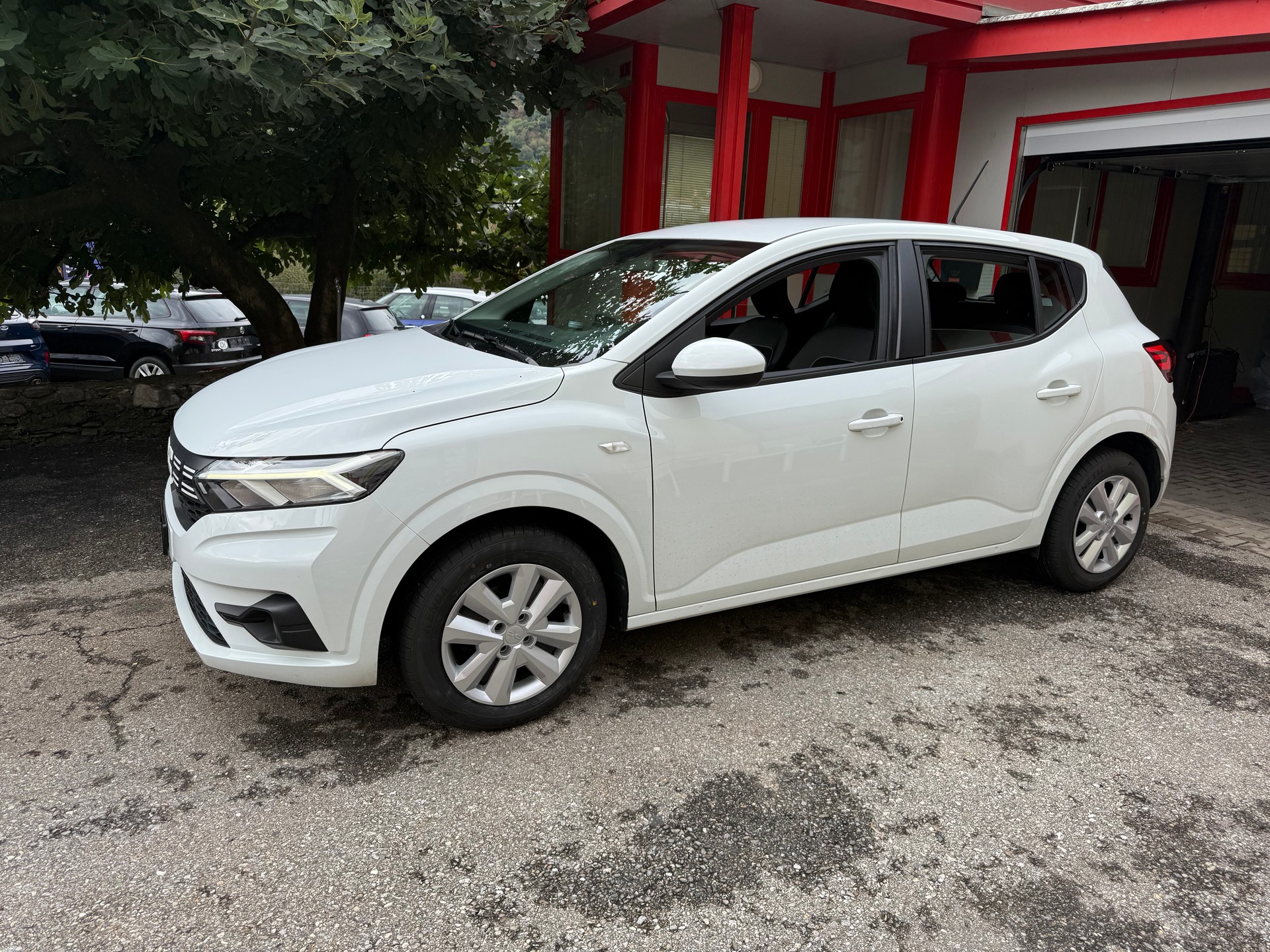 DACIA Sandero TCe 90 Expression CVT-image-1